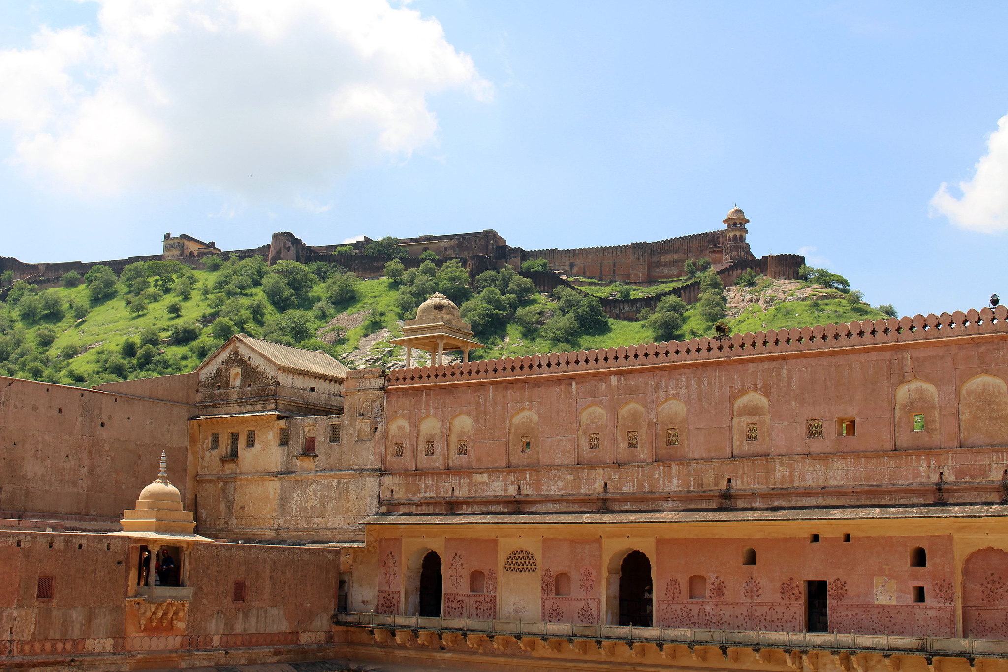 the jaigarh as seen from the amber (amer) fort.
