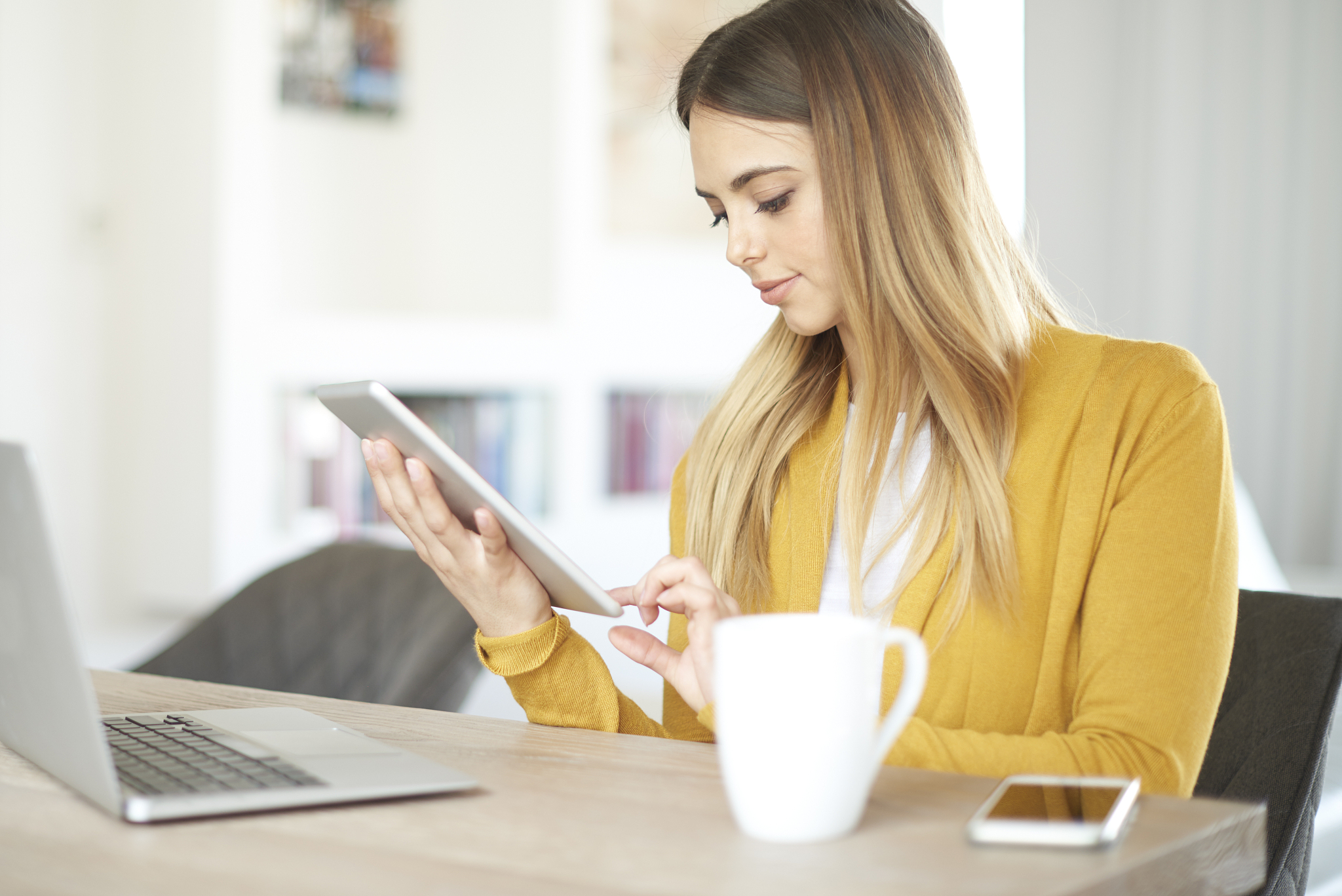 重庆轻工业技工学校2023年招生专业：机械制造、电子技术、食品加工等