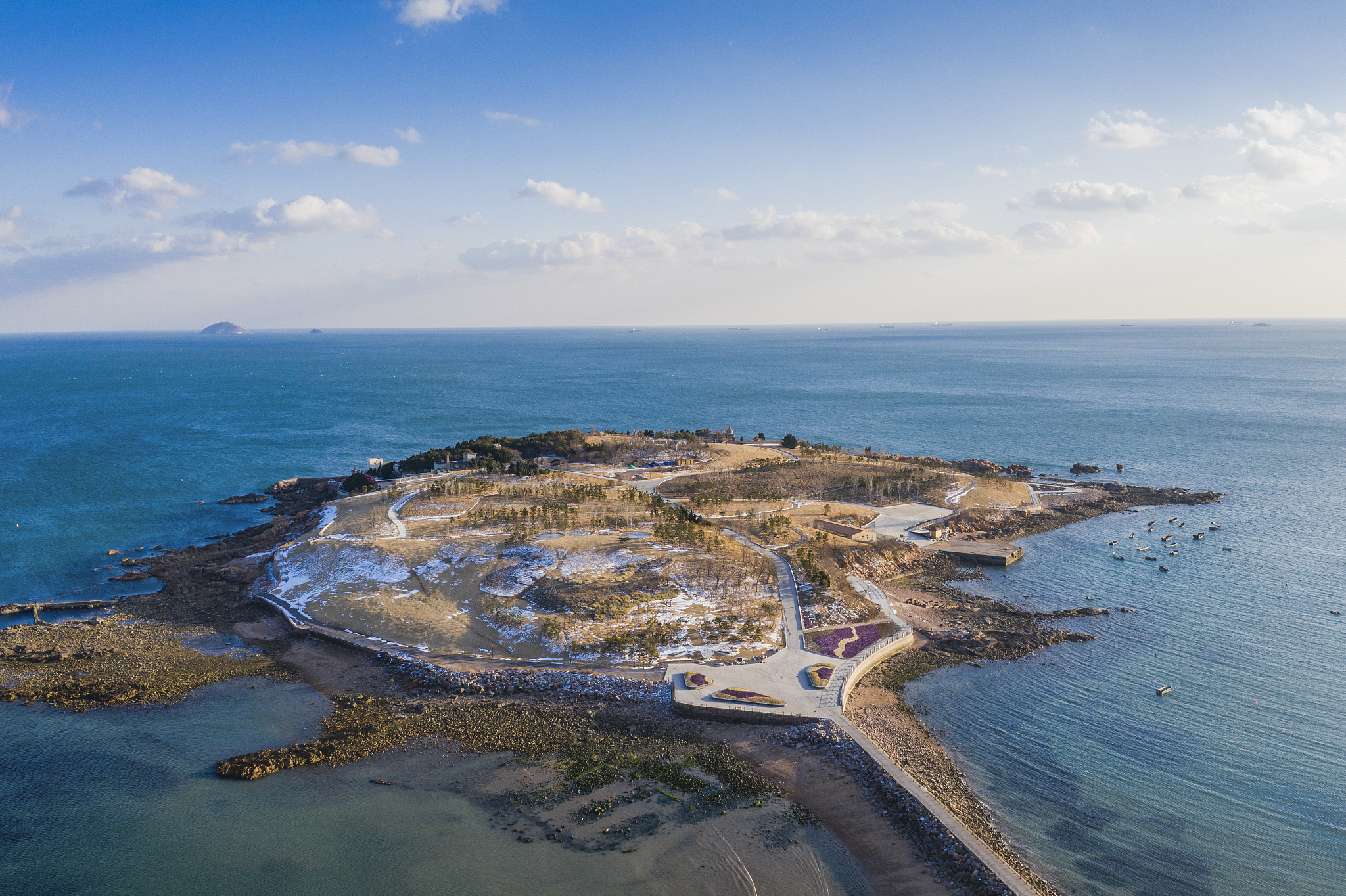 航拍青岛小麦岛景观