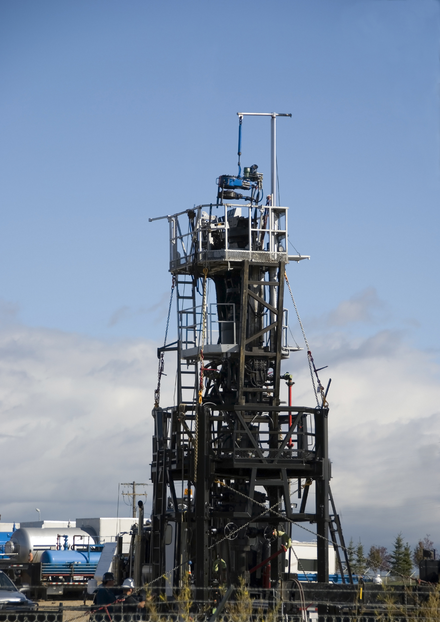 钻井开采中PDC钻头优选及应用研究