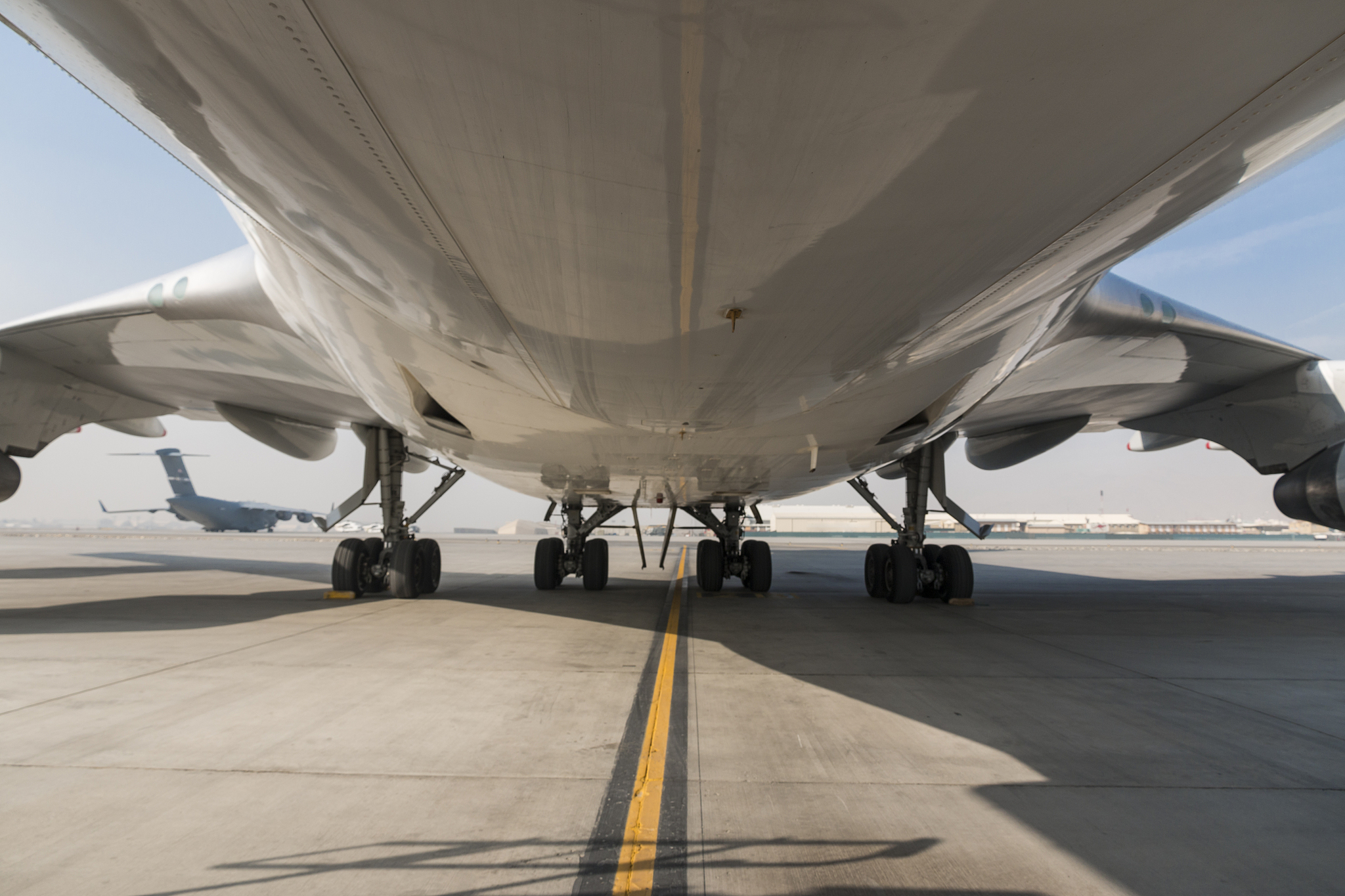 飞机起落架液压系统工作原理详解