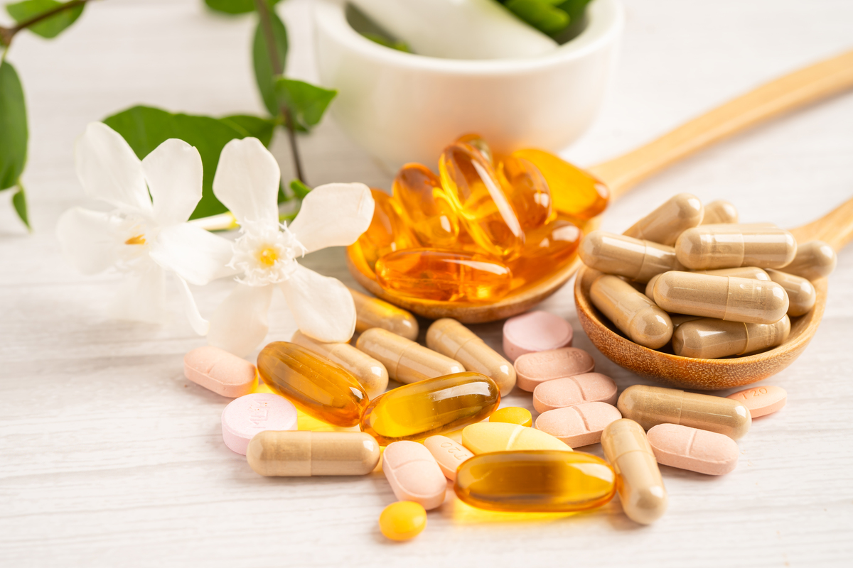 需要长期吃药如何保护肝肾功能？