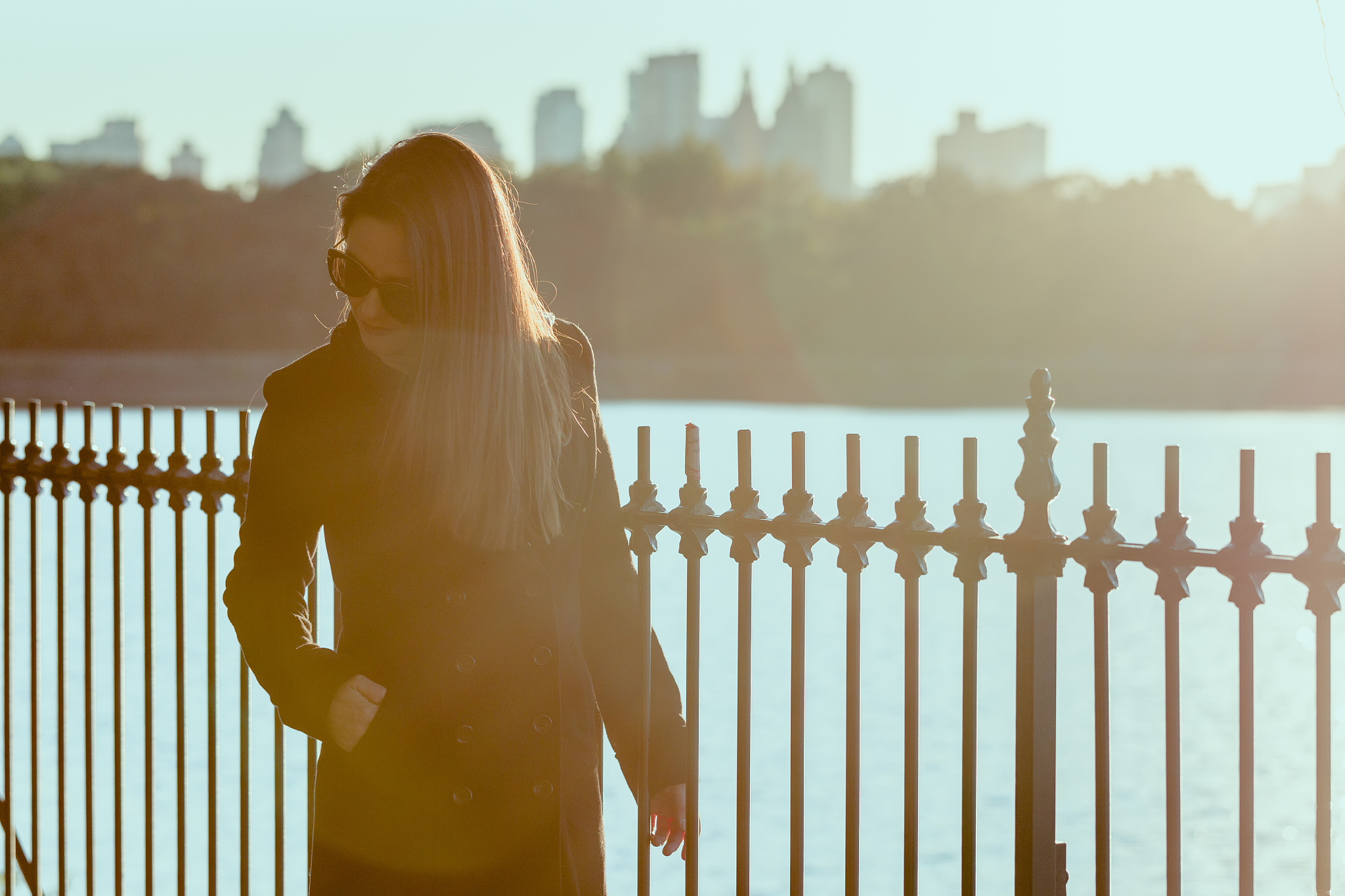 以喜欢一个人是一种什么感觉我现在真的分不清了为题写一篇1200字文章重新编写标题