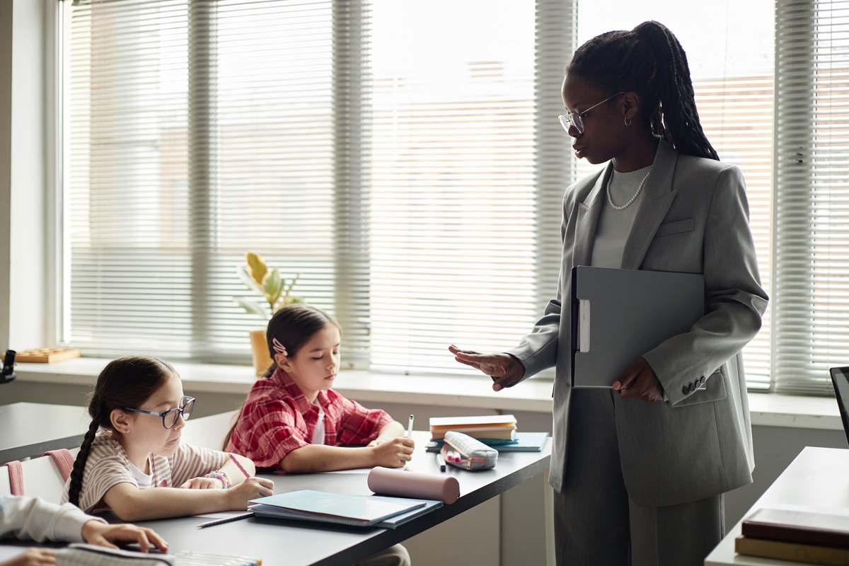 Teacher-Student Relationships: A Literature Review - Impact, Factors, and Strategies