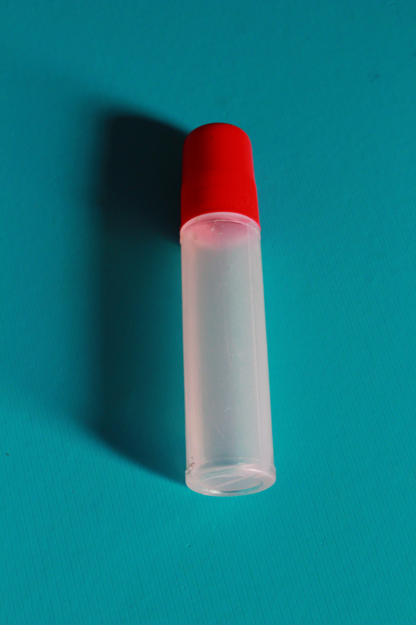 重庆微电子工业学校招生对象：高中生为主，培养微电子人才