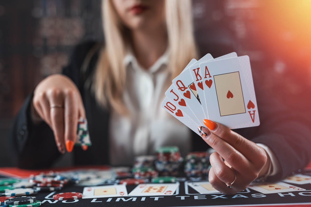 打扑克：娱乐、策略和社交的完美结合