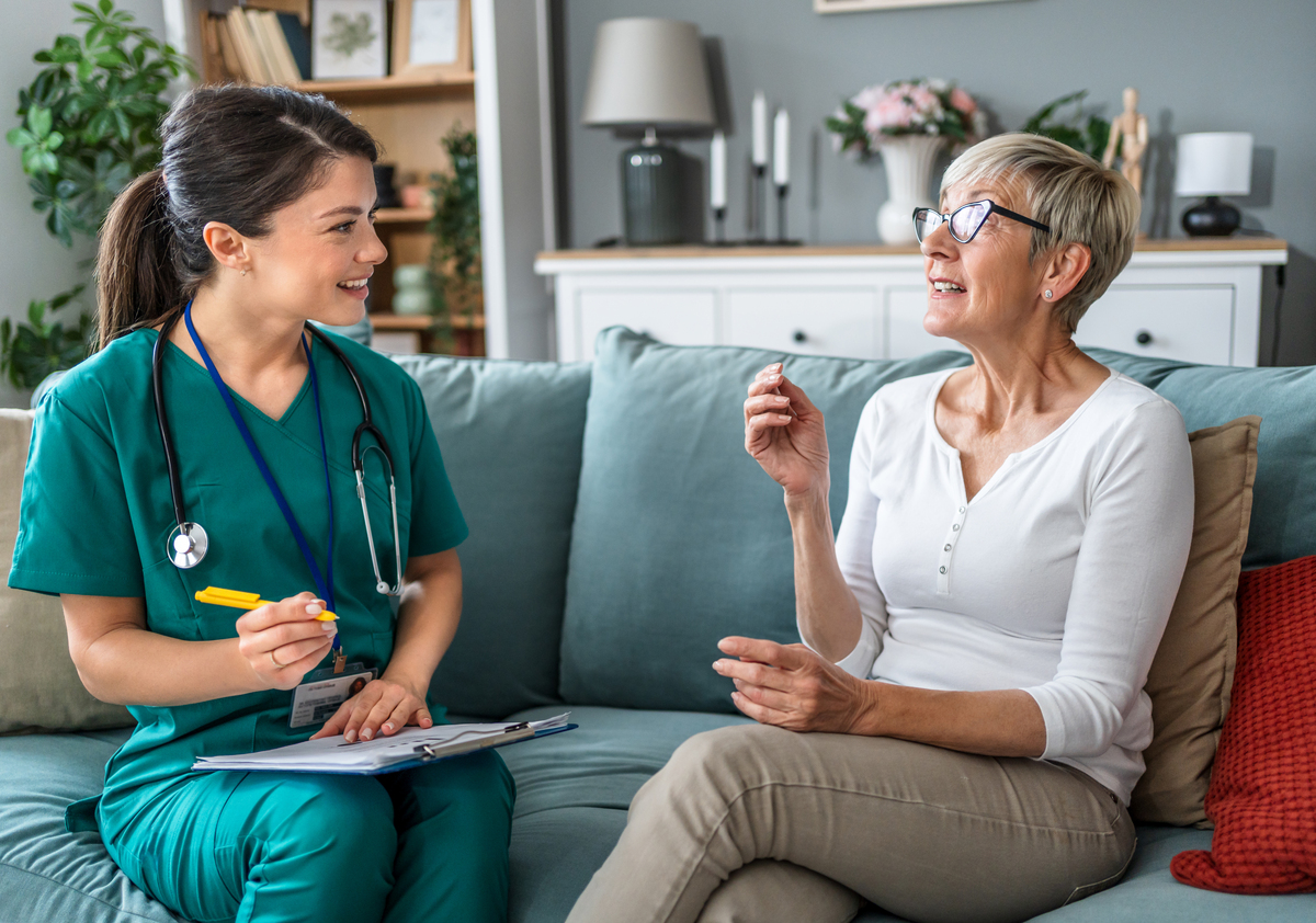 老年护理专业以后工作只能去照顾老人吗