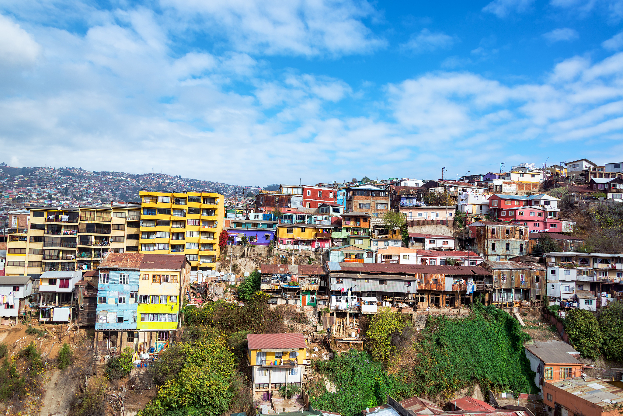 valparaiso and beautiful sky