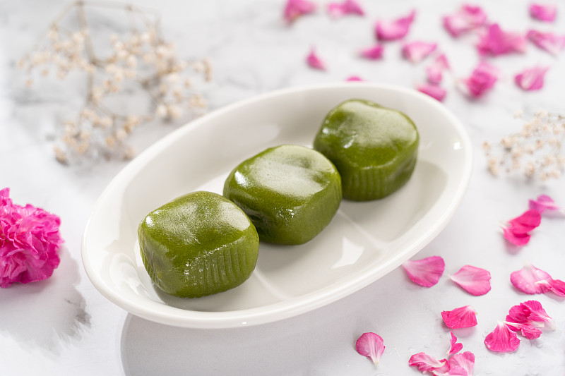 清明节吃艾糍，'艾'你更健康！