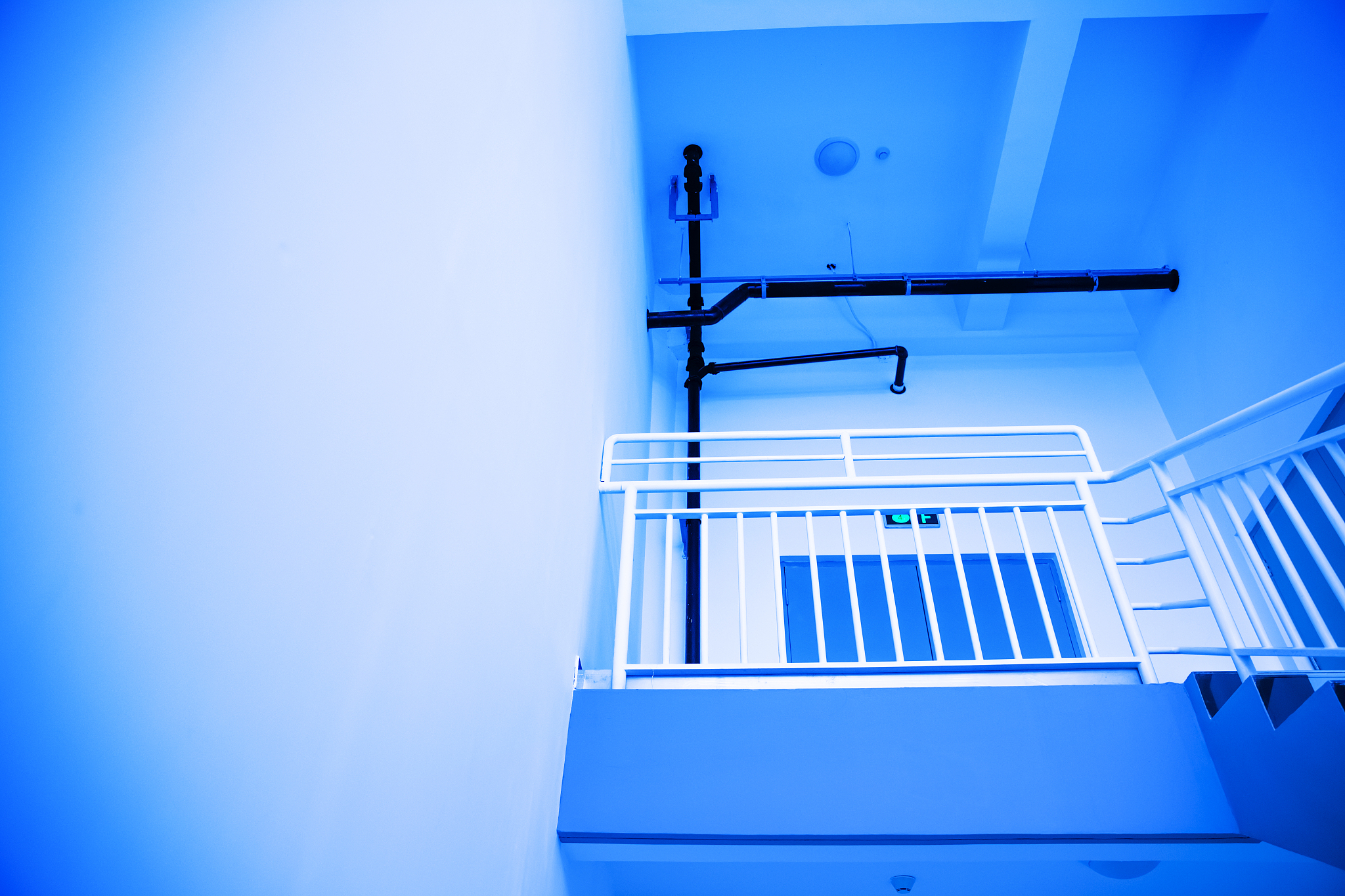 疏散走道未直通安全出口的应对措施