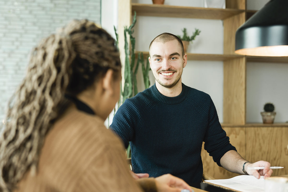 帮我生成一份1500字人力资源见习证明