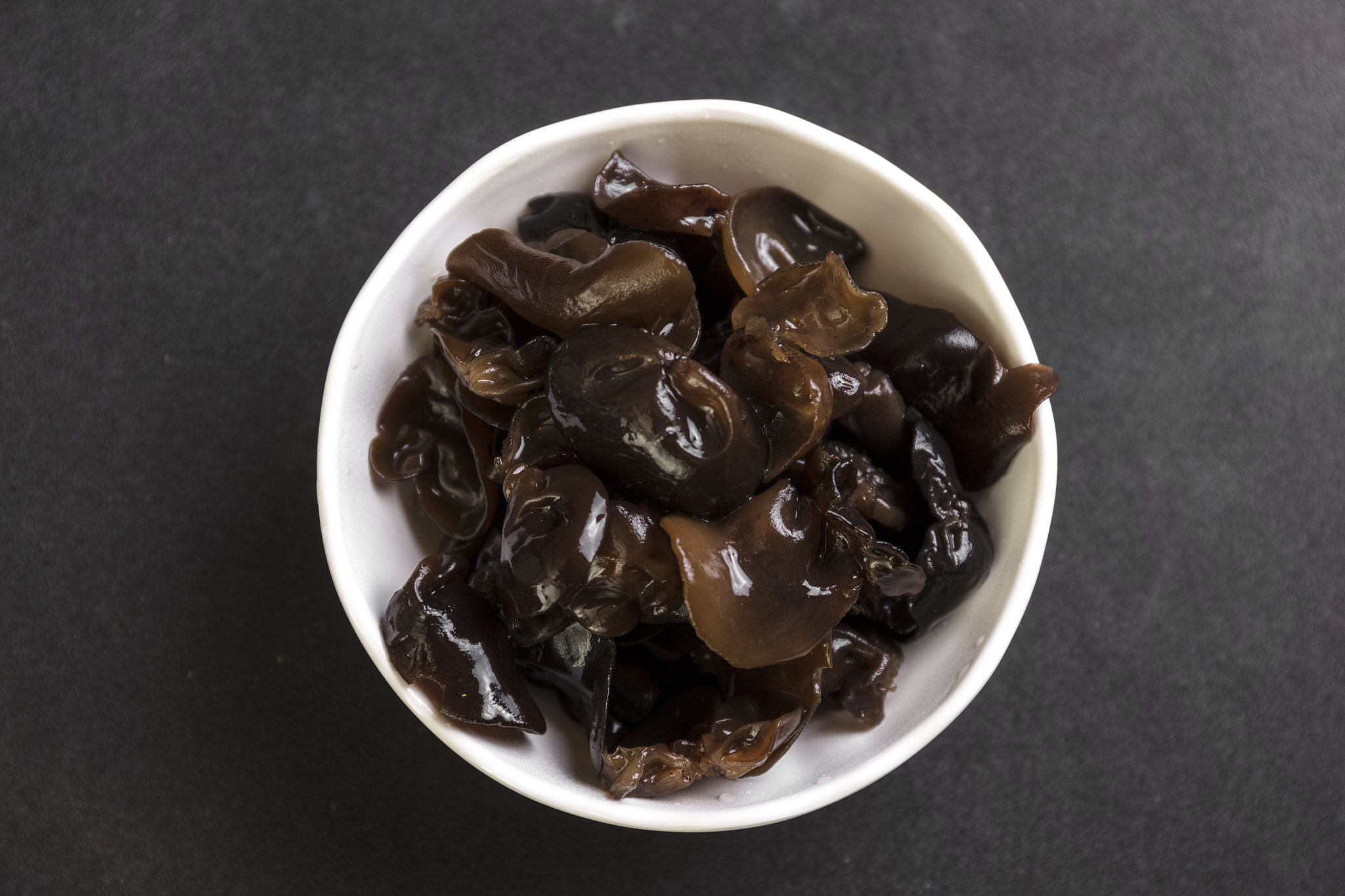 木耳泡多久能吃？超过12小时还能吃吗？