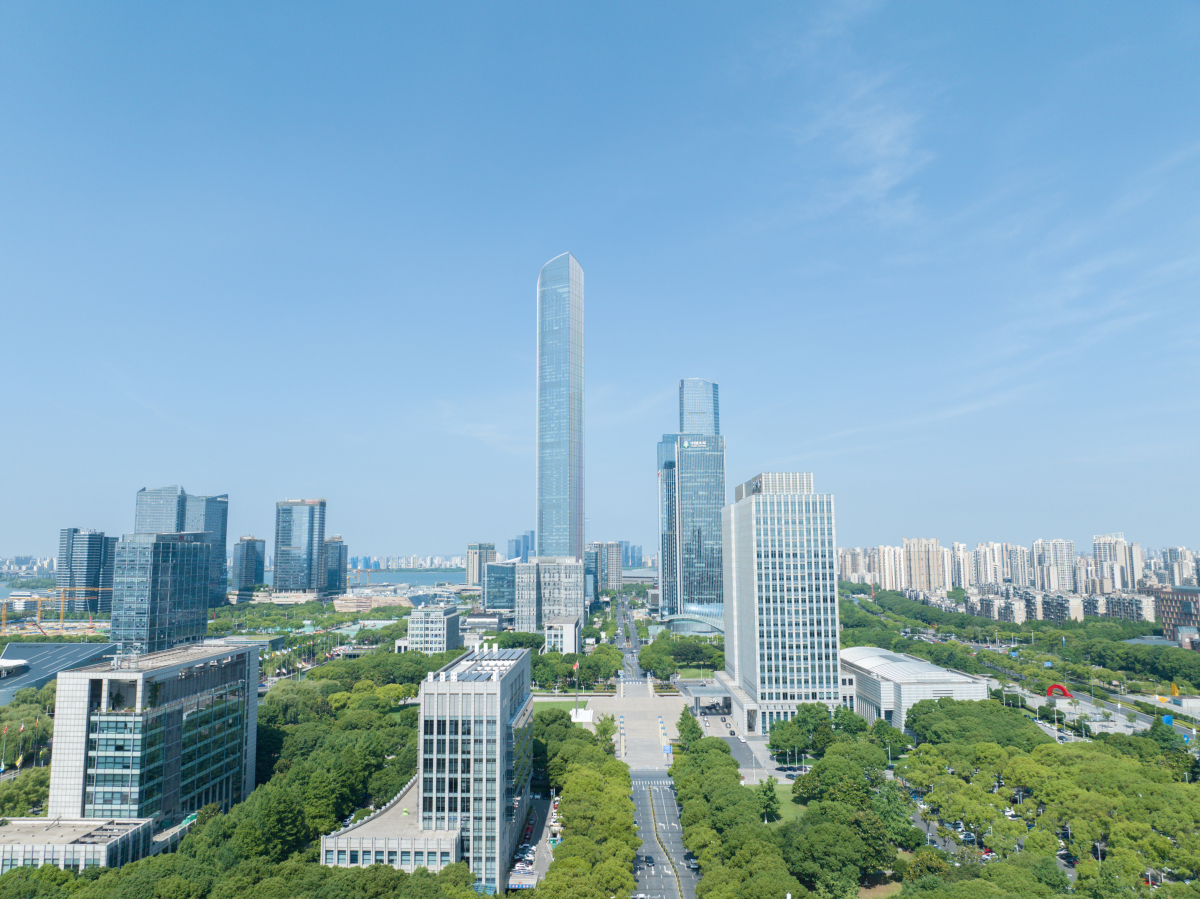 高质量的滕泰：人工智能对经济的影响绝不是GDP能衡量的的图片