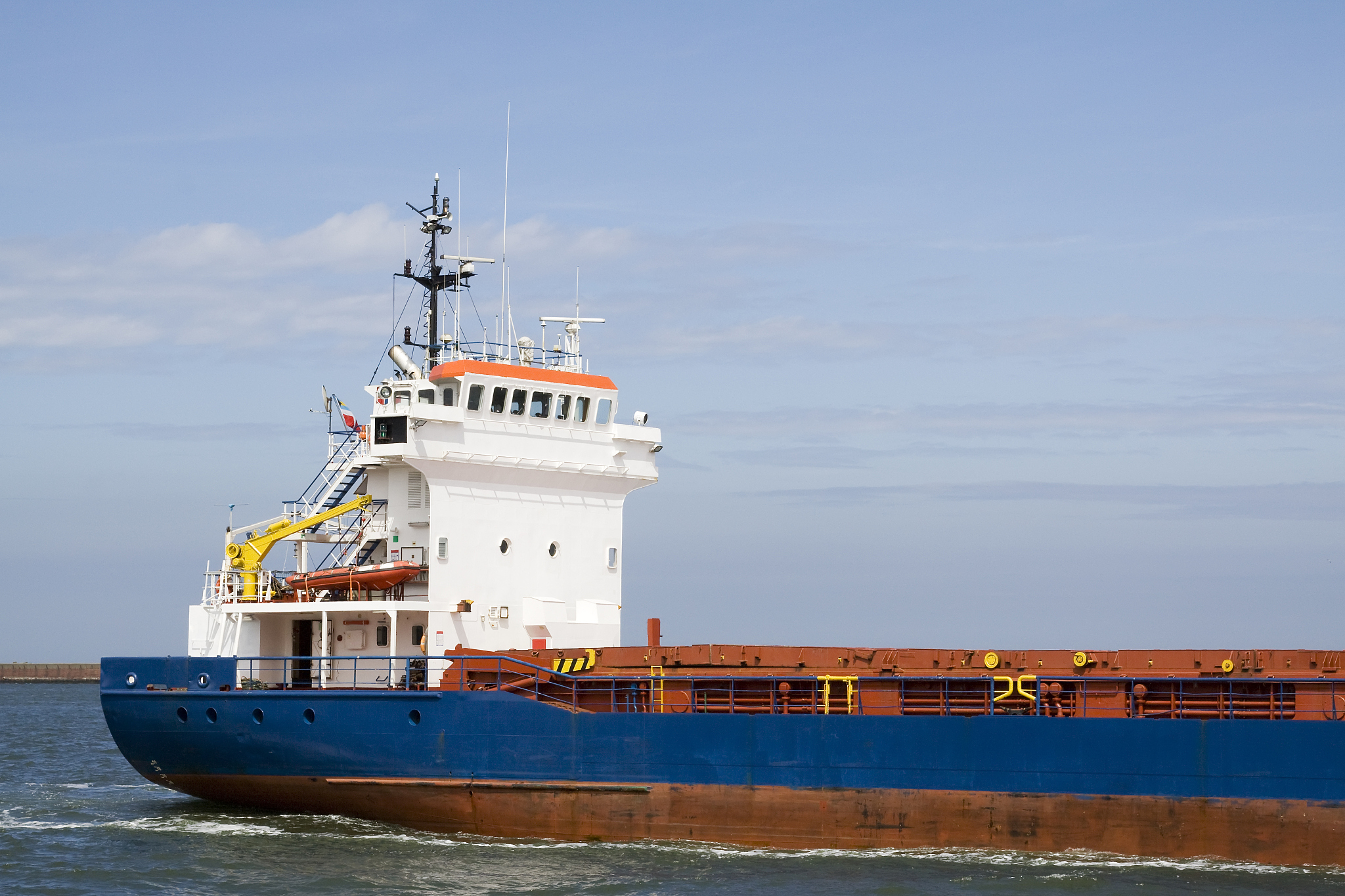 Cargo Hold Inspection for MV APOLLO GRACE During Ferronickel Discharge at Tianjin Port