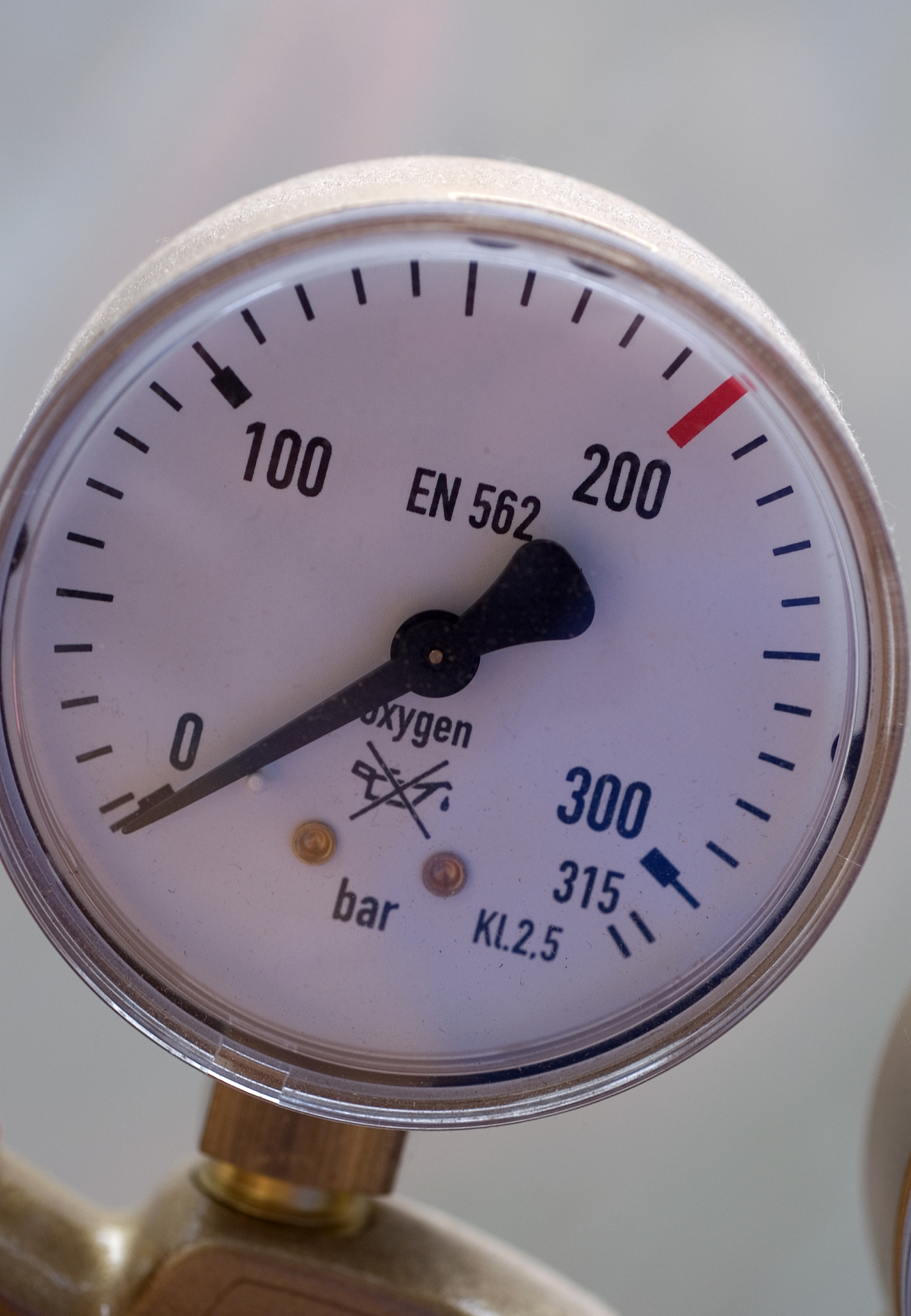 pressure gauge