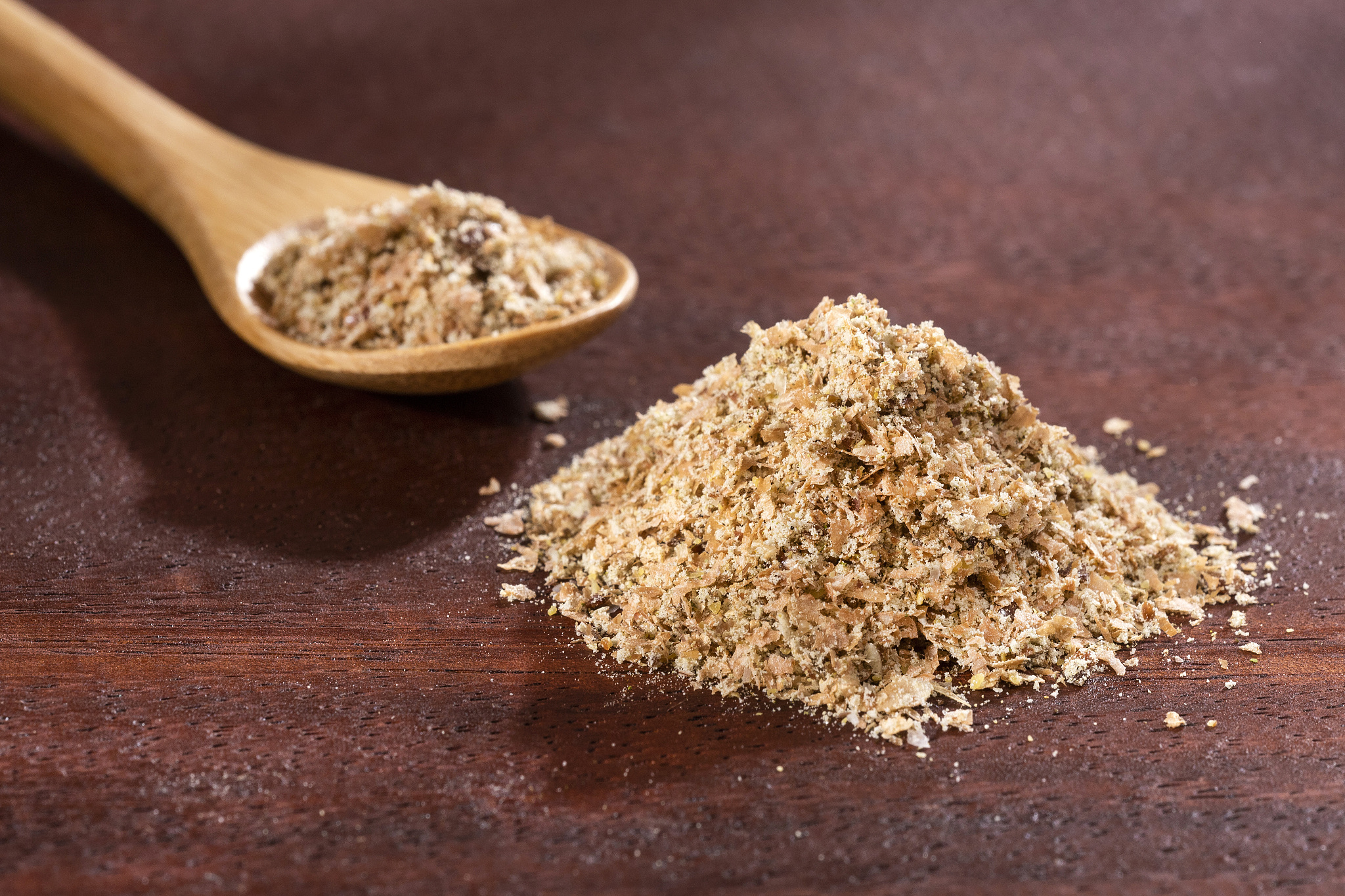 powdered foods based on soy fiber with psyllium in the glass jar