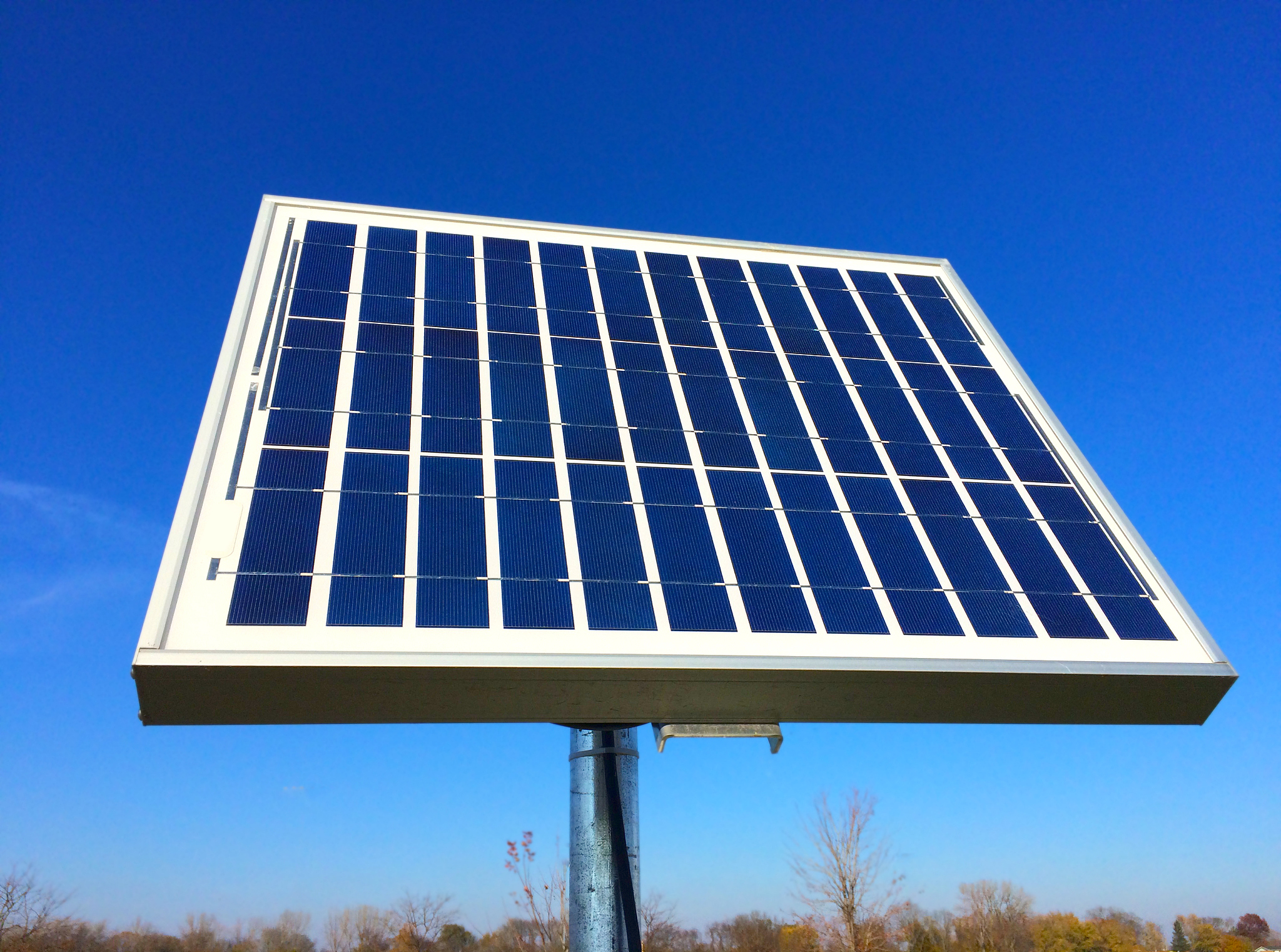 b我 b光伏玻璃产业前景如何brbchatcaict b 光伏玻璃产业前景非常广阔。随着全球对可再生能源的需求不断增长光伏玻璃作为太阳能电池板的重要组成部分将会得到越来越广泛的应用。预计未来几年光伏玻璃市场规模将继续扩大。此外随着技术的不断进步光伏玻璃的效率也将不断提高。通过研发新的材料和制造工艺可以降低制造成本提高光伏玻璃的转换效率并延长其使用寿命这将有助于进一步推动光伏玻璃产业的发展。总之光伏玻璃产业前景非常光明未来将会得到更广泛的应用和发展。br钼矿的尾矿中含有什么金属