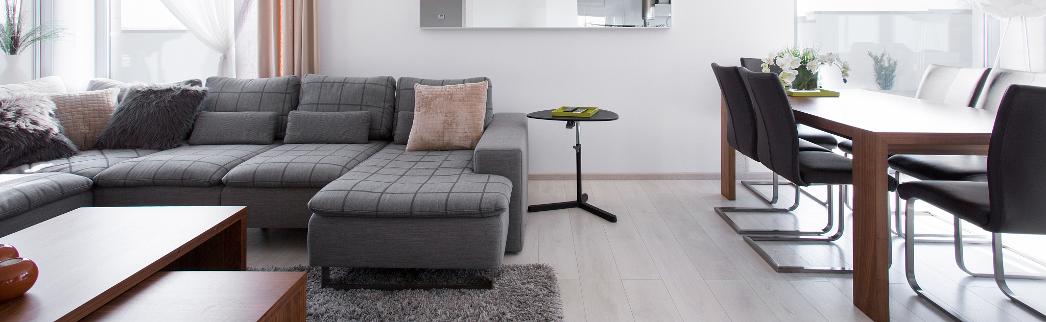 dining space in lounge