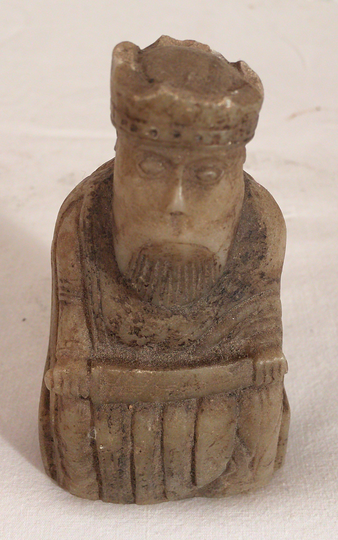 king chess piece