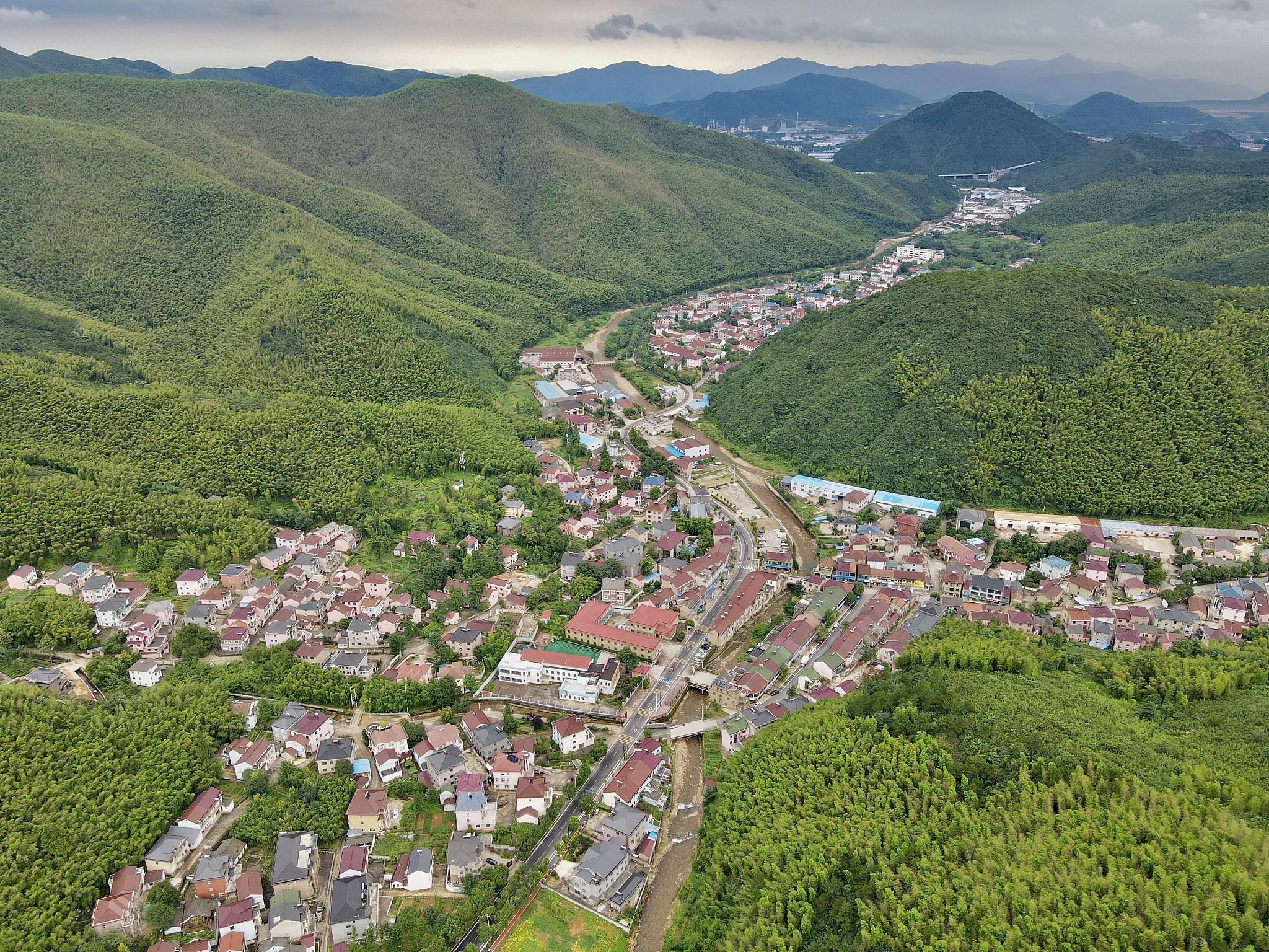 临安区发展规划：产业强区、乡村振兴、共同富裕