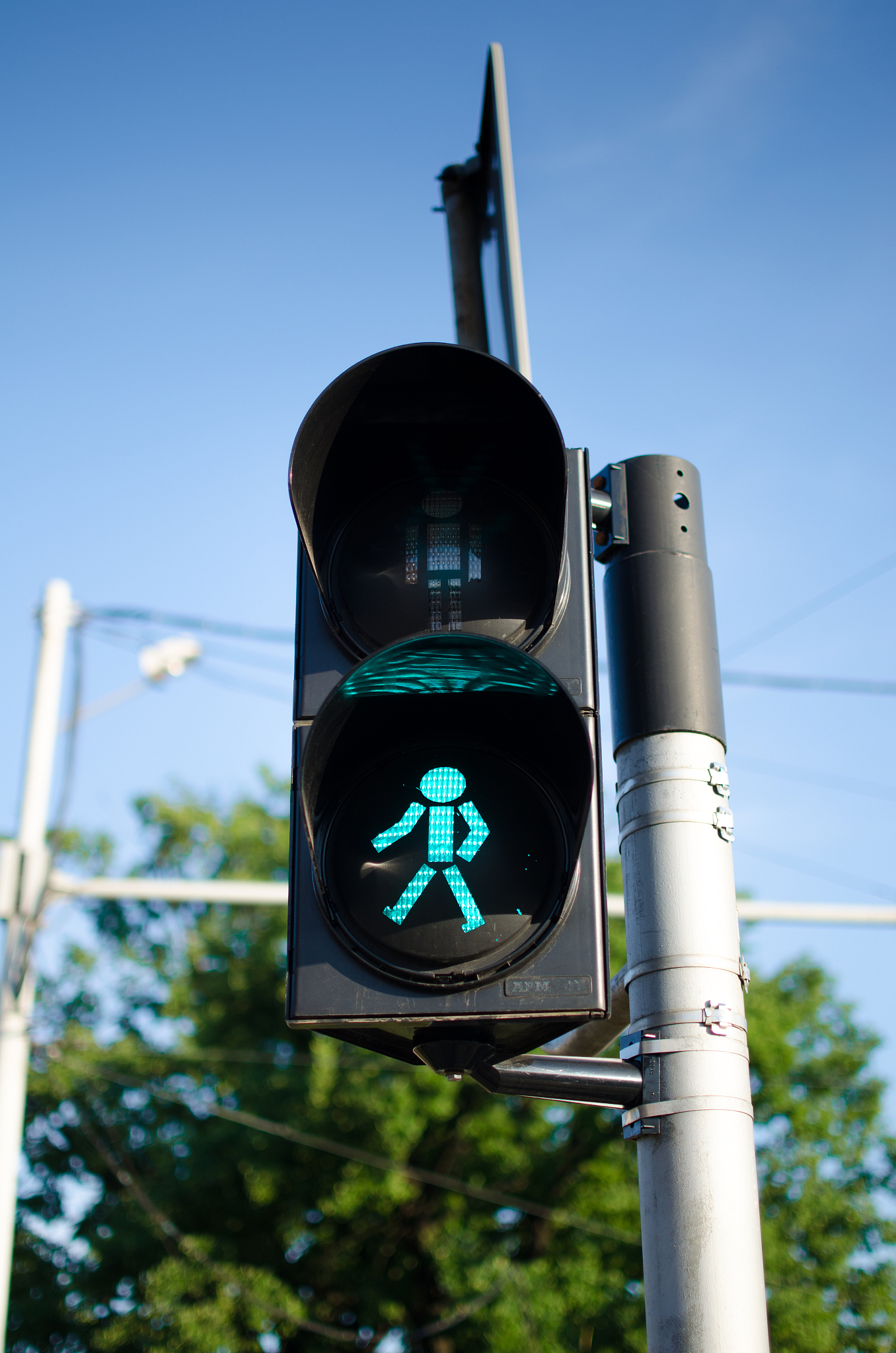 交叉导线网：城市交通控制系统的核心