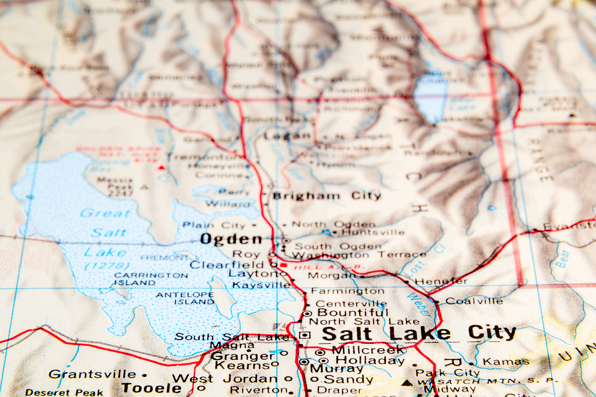 希伯花镇到公济号路线：途经山脉、河流和城市