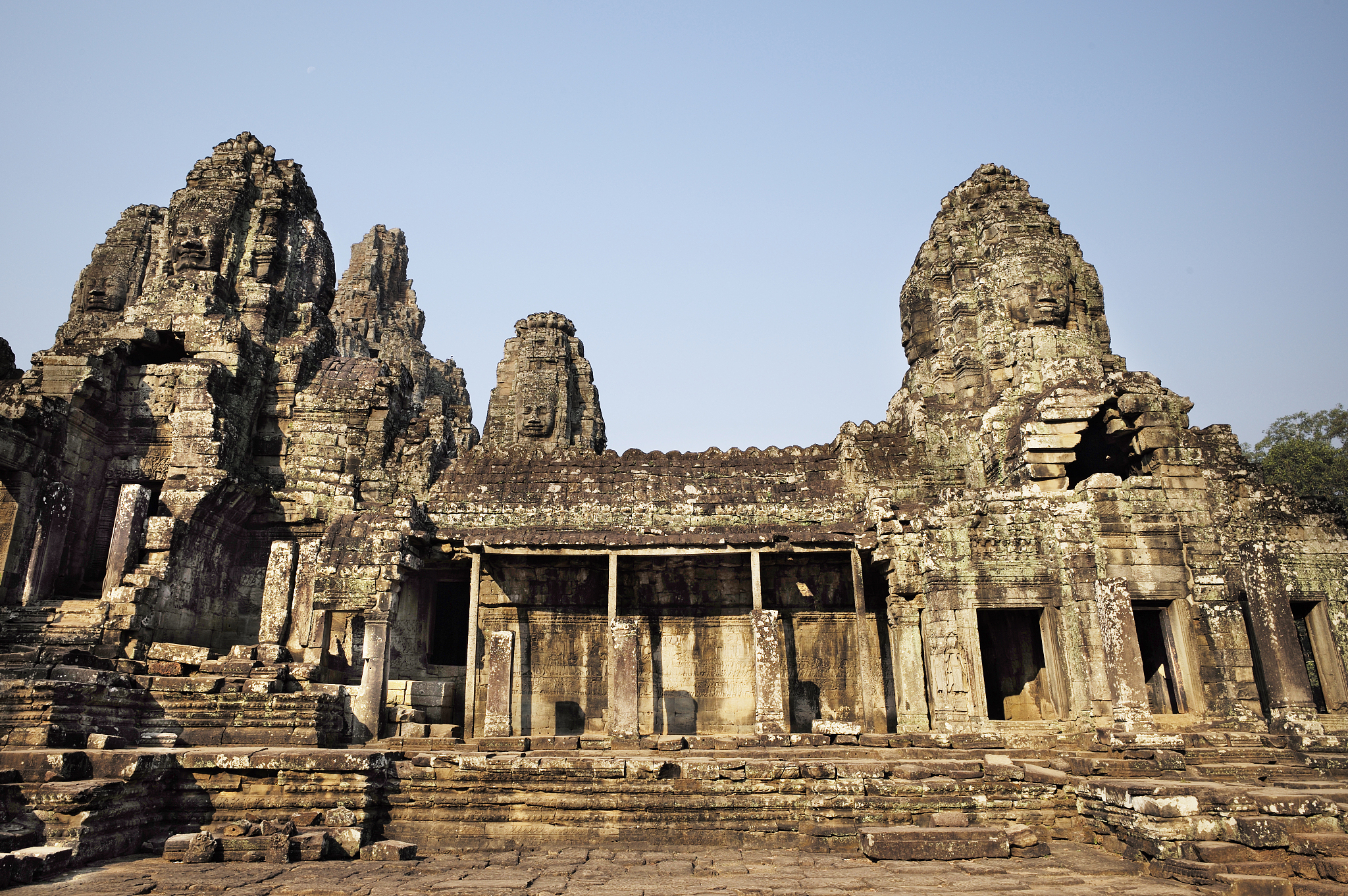 世界经典建筑-柬埔寨吴哥窟之巴戎寺bayon