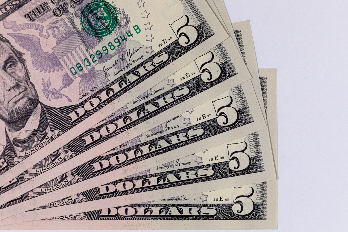 why dollar is called dollar？The word dollar comes from the German word Thaler a large silver coin used in Europe in the 16th century The Thaler was widely used in the American colonies and eventually