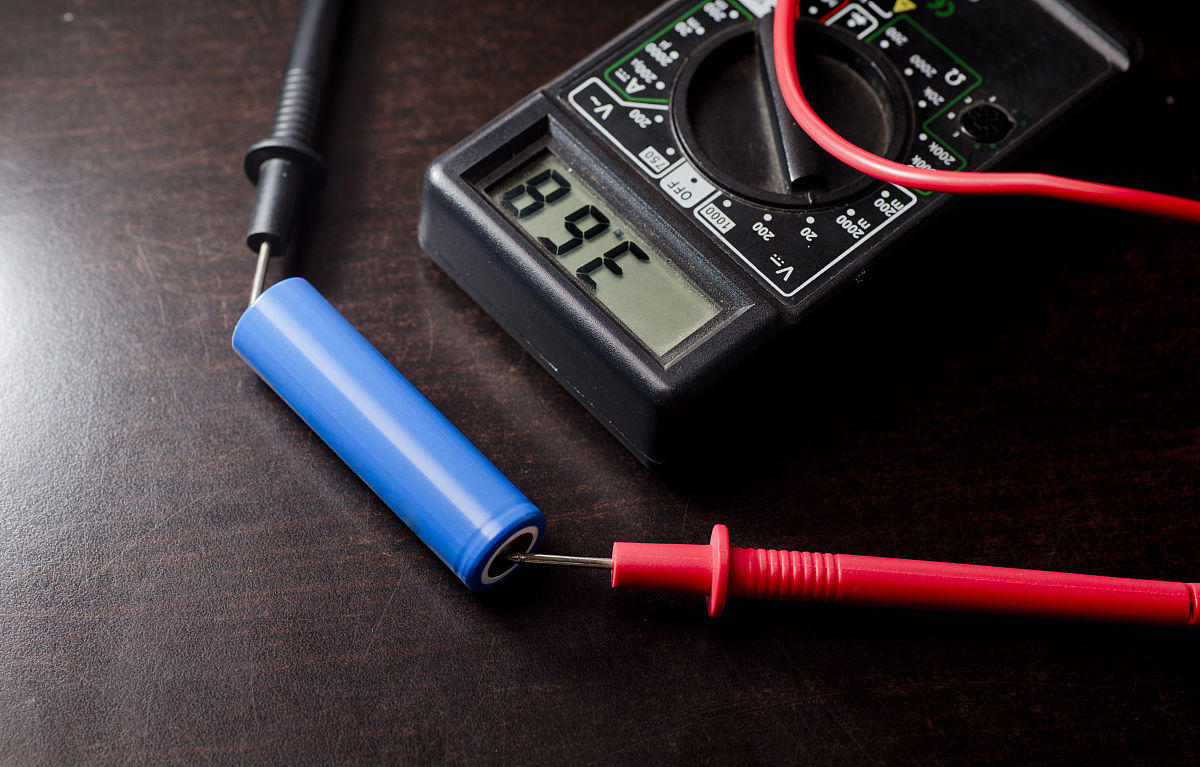 如何判断电路图中电流流向