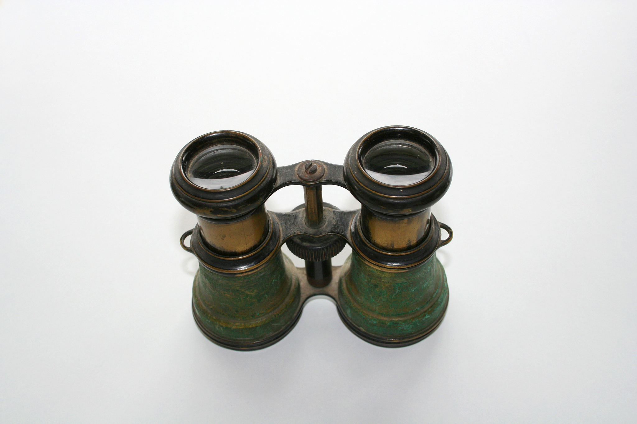 opera-glasses