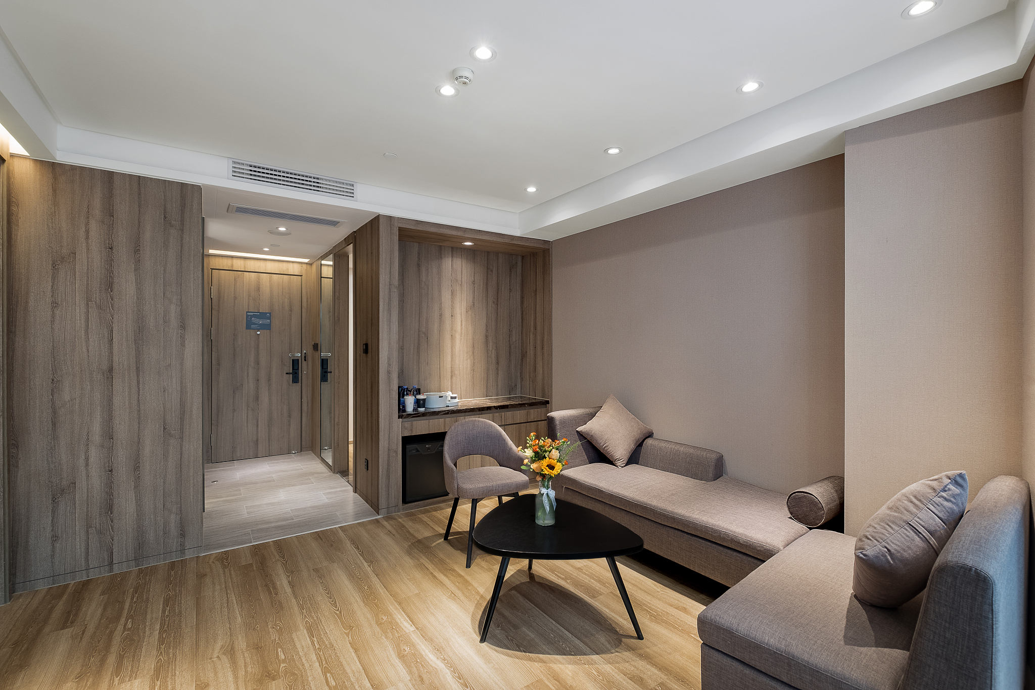 简约风酒店空间设计 PPT：打造舒适宜人住宿体验