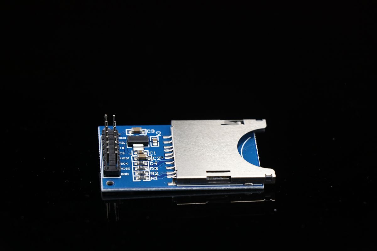 MicroPython 小车控制与数据上传：技术详解及步骤