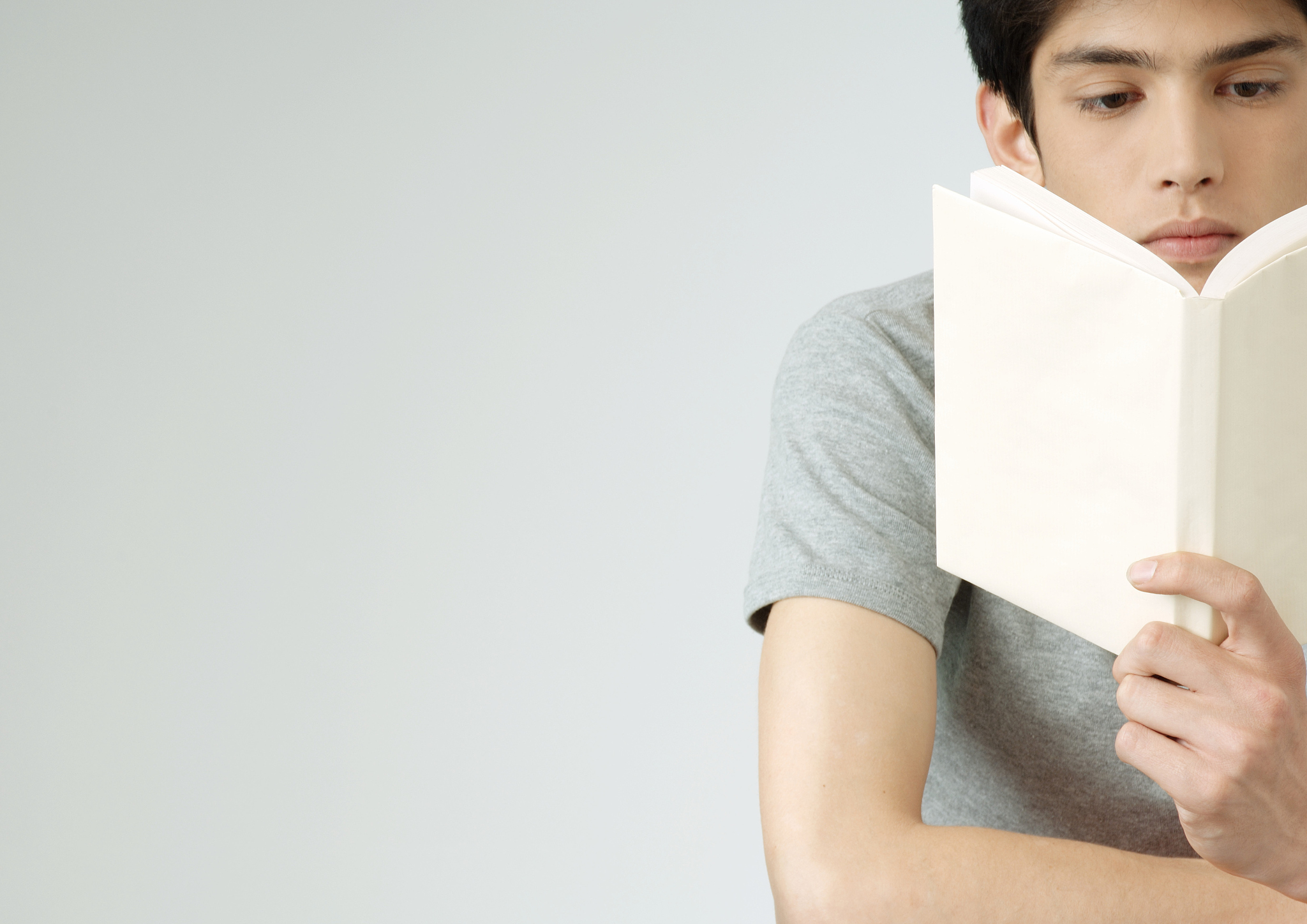 读书的目的是什么请结合实际和名人名言1500字的文采斐然的作文