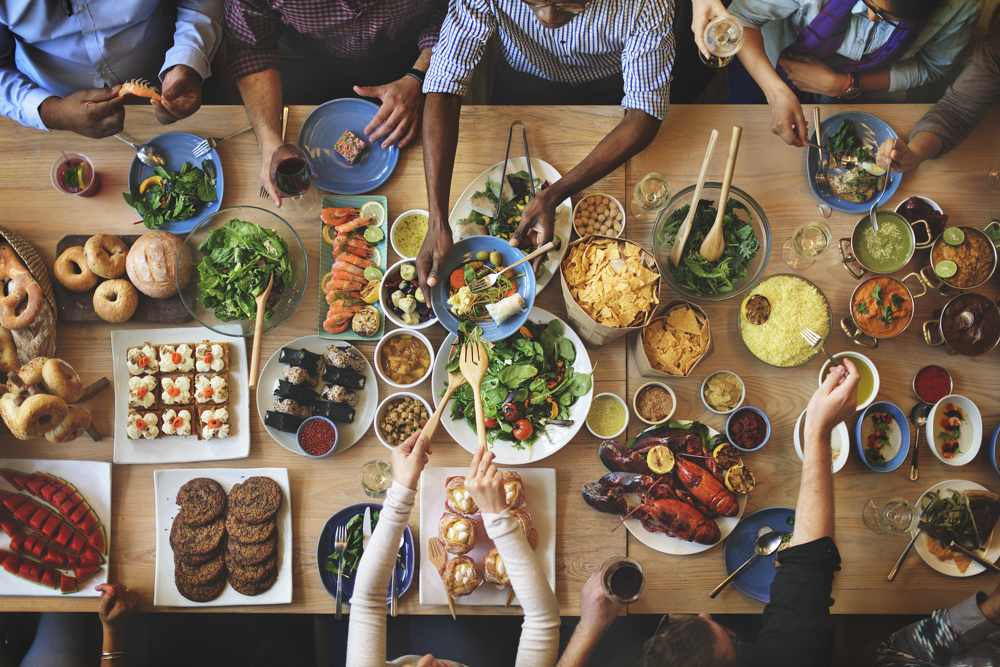 brunch choice crowd dining food options eating concept