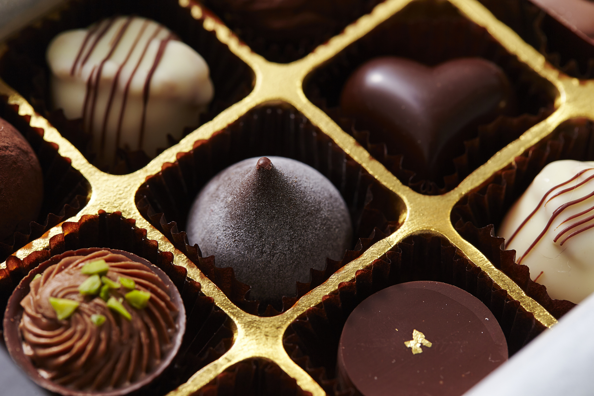 舌尖上的甜蜜诱惑：致敬那块念念不忘的巧克力