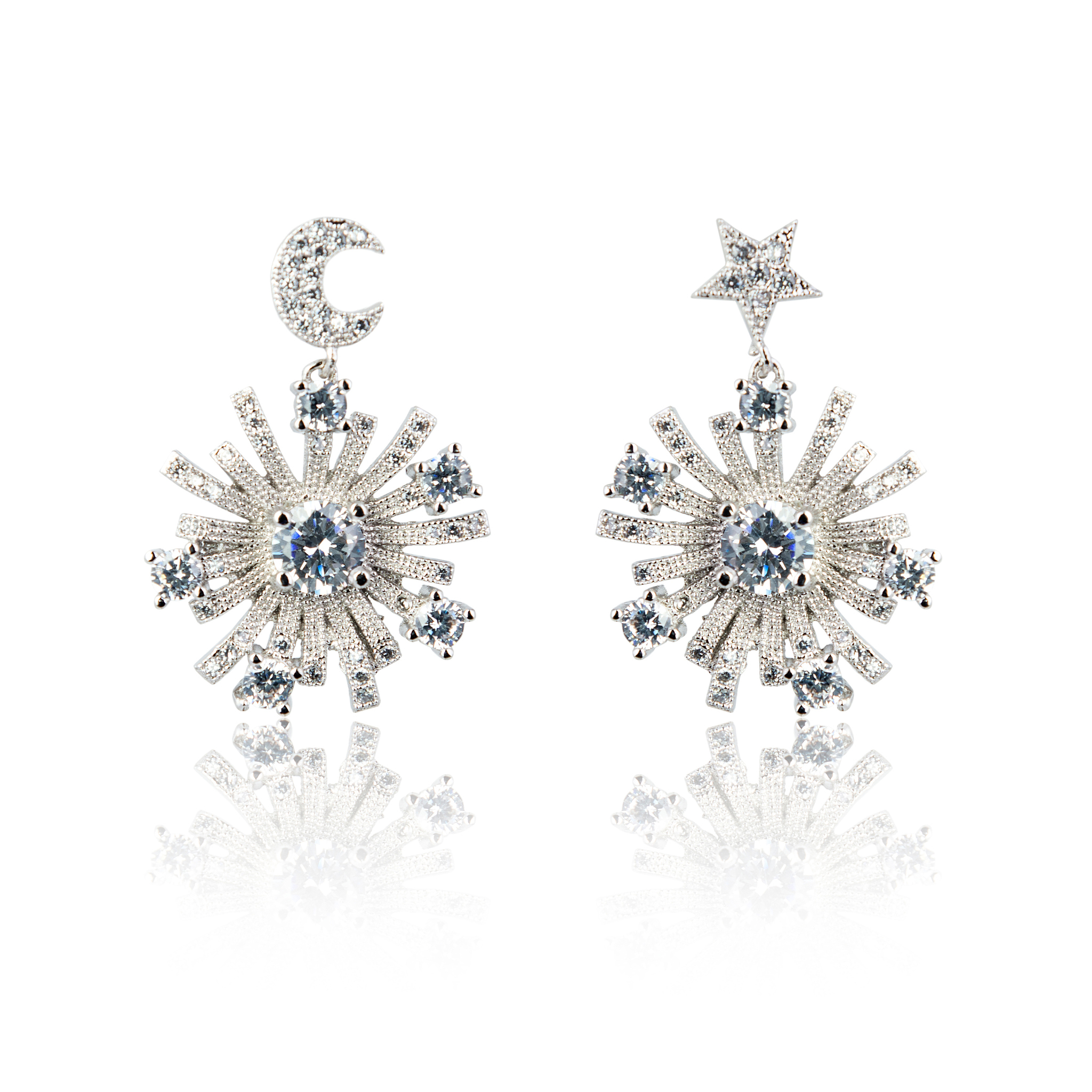 Tiffany&Co.：百年珠宝传奇，闪耀世界舞台