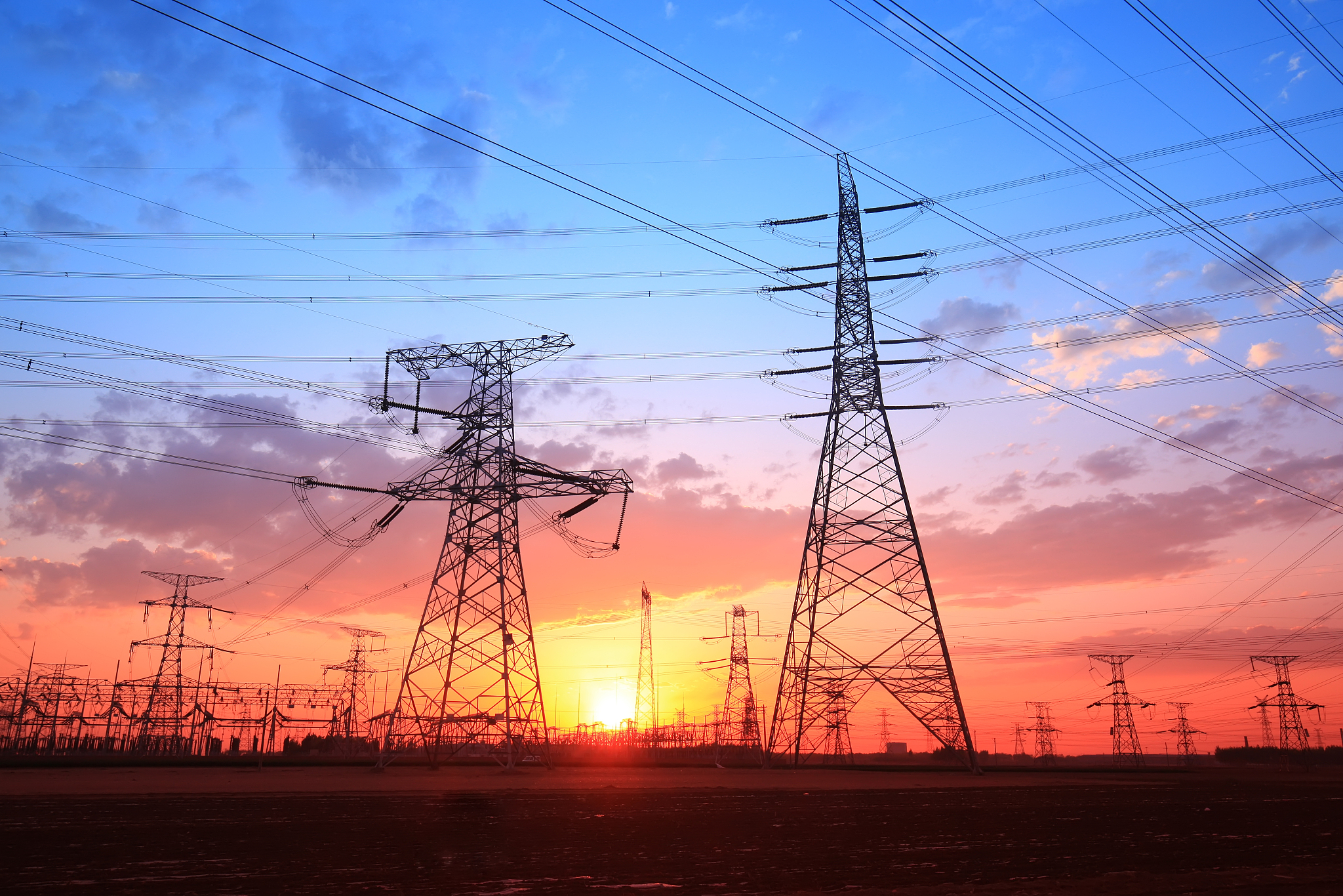 如何给卤素灯做超快载试验