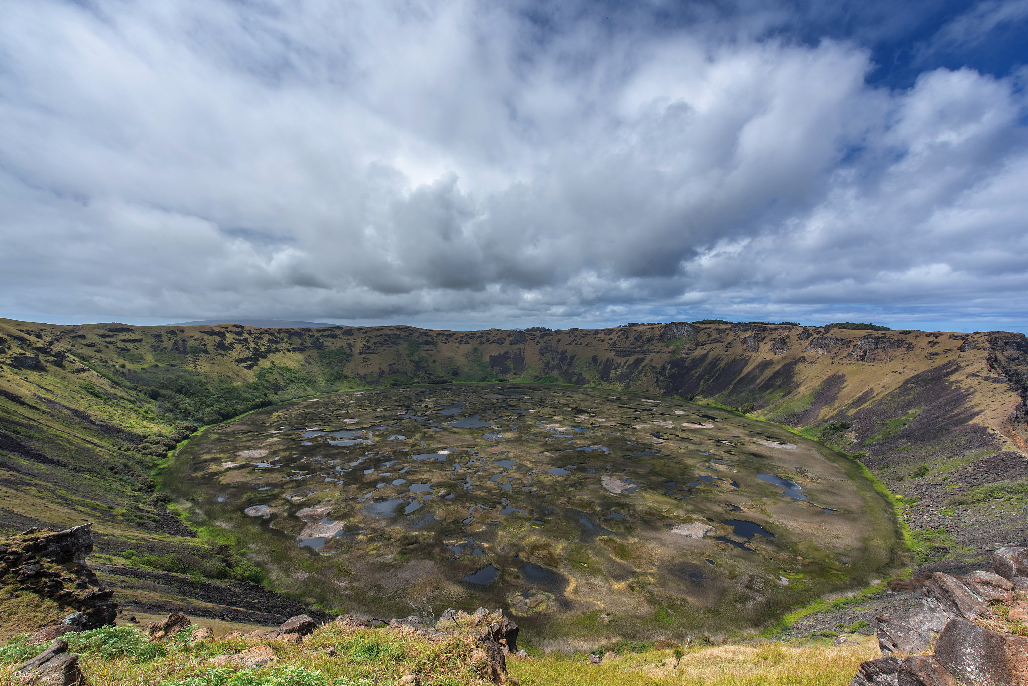 the volcanic crater of rano kau