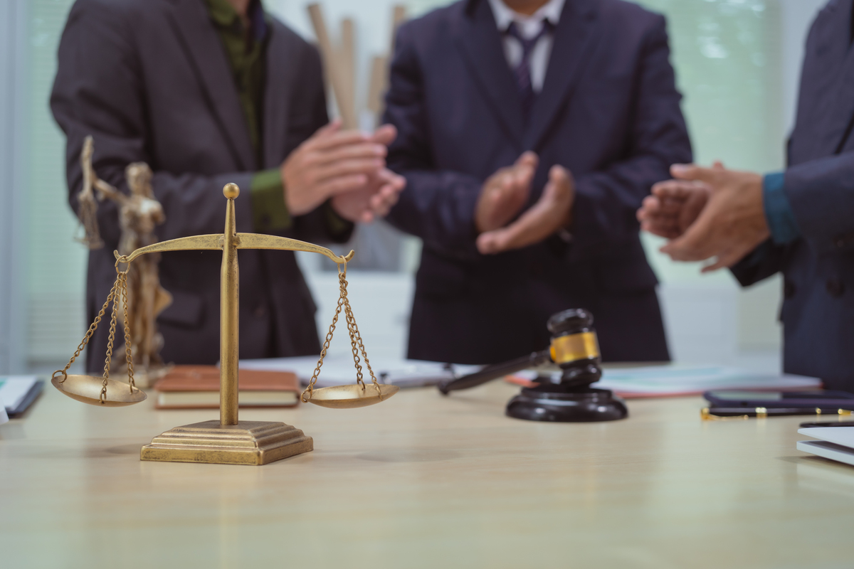 刑事案件律师选择指南：如何选择最适合你的律师团队