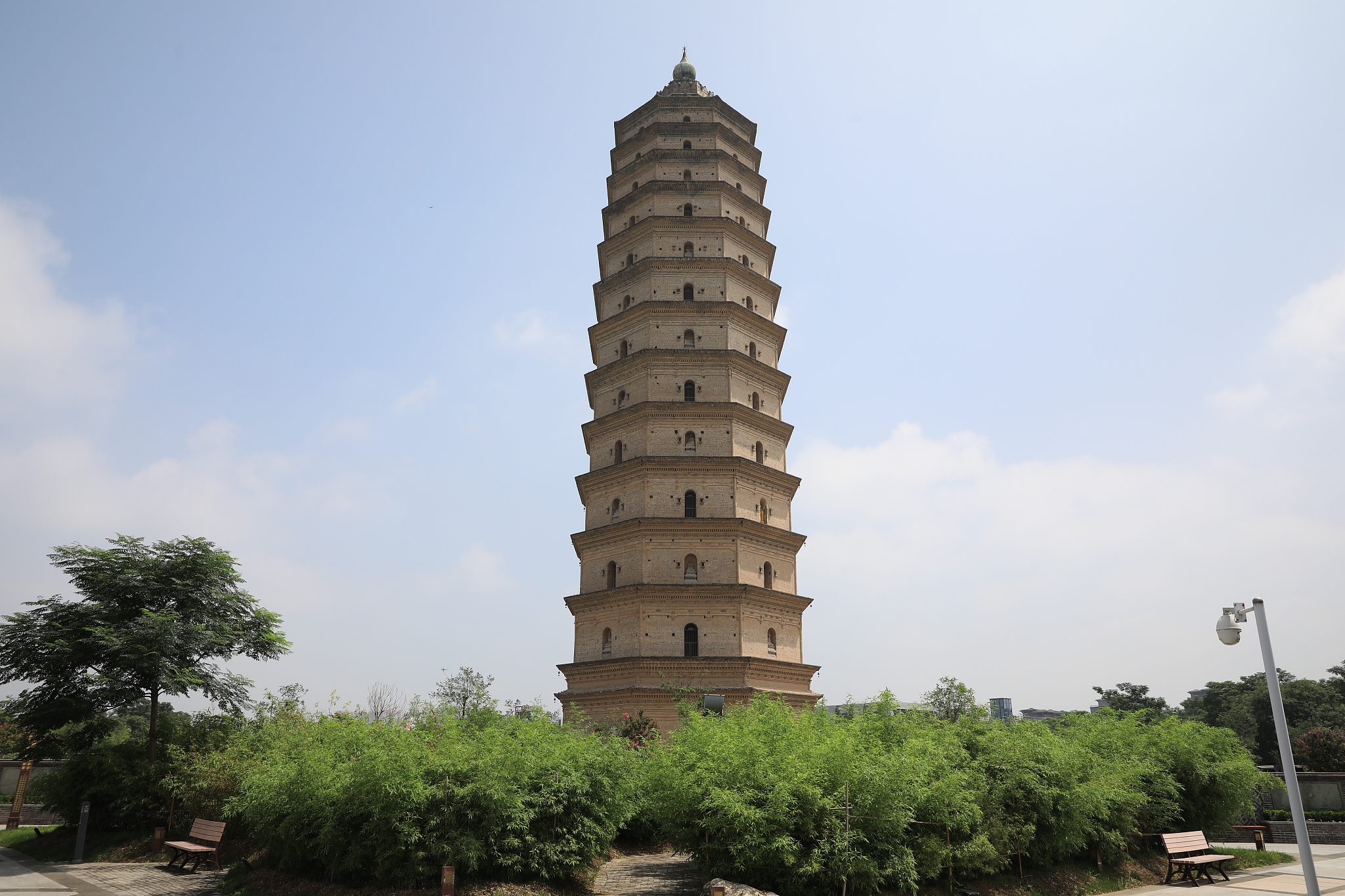 咸阳读中专学校要分数吗好不好