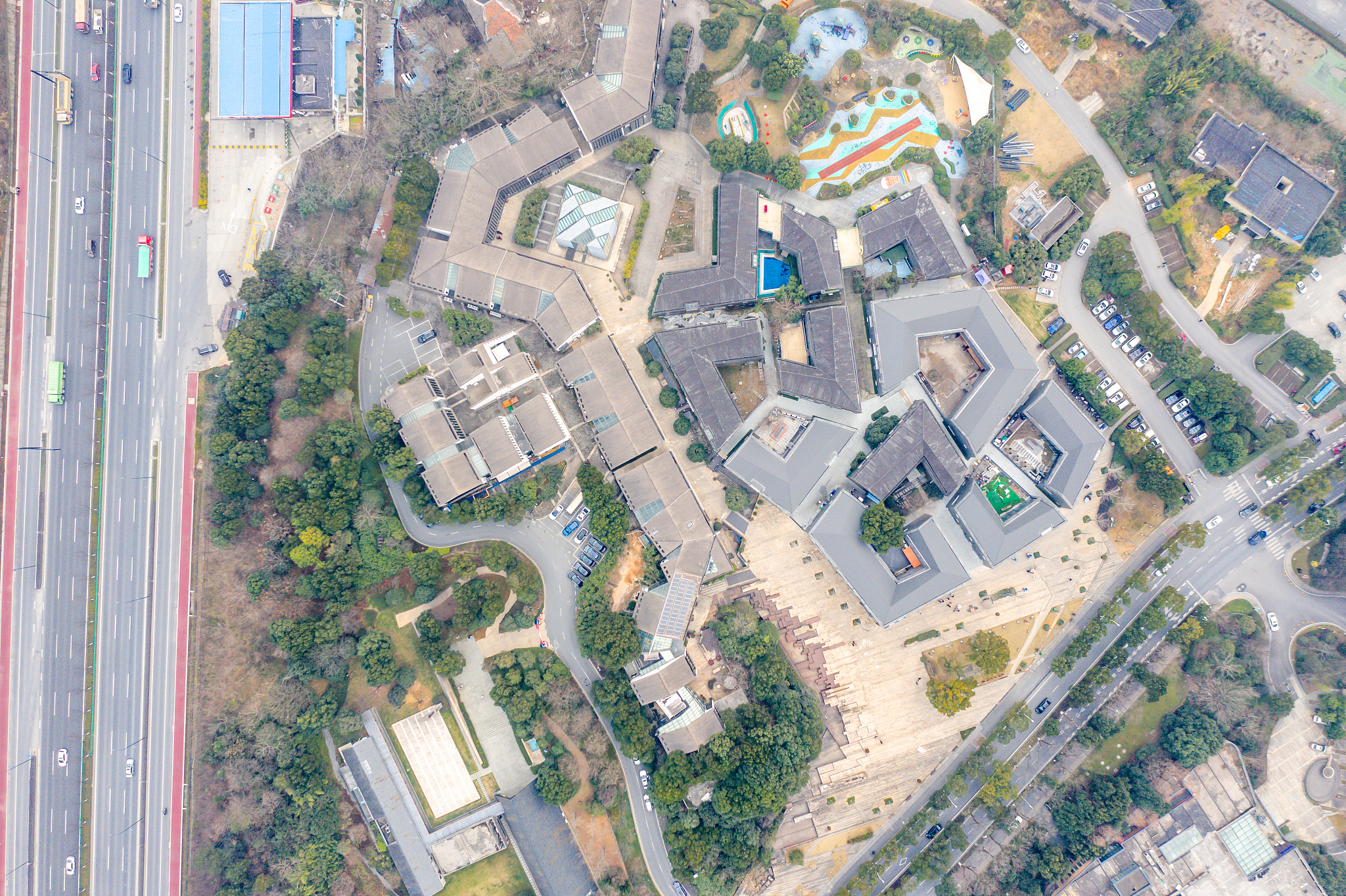 在私企上班到杭州买房需要多久