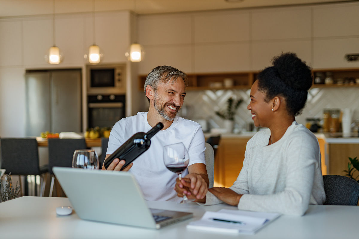 个人年度工作总结 - 成绩突出，贡献卓越