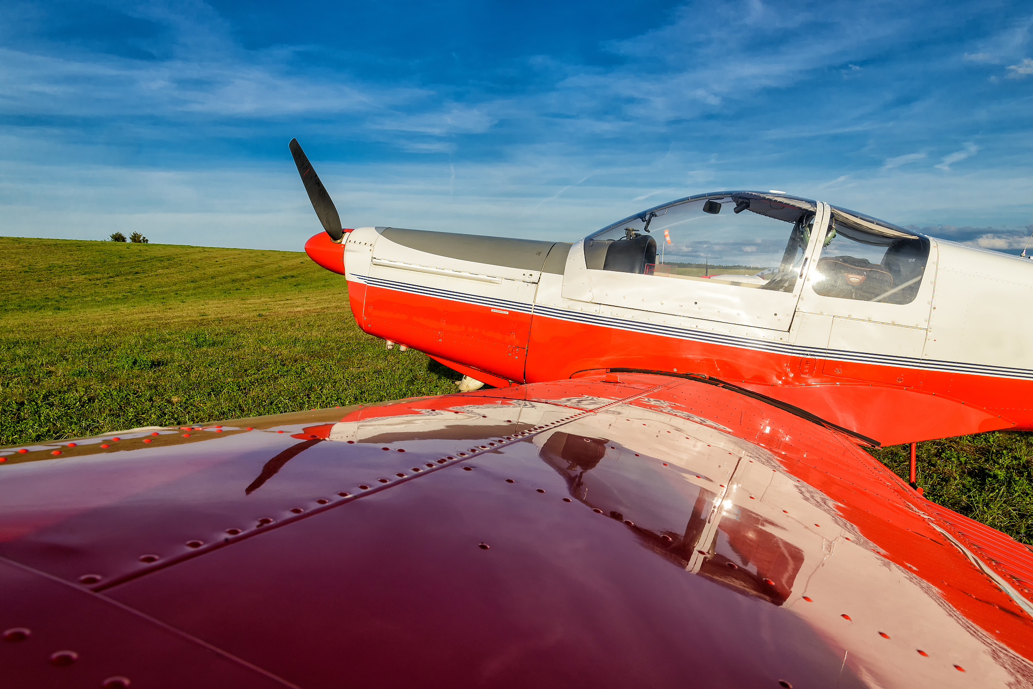 廊坊华航航空学校2021年招生简章 - 飞行员、机务、空乘专业招生