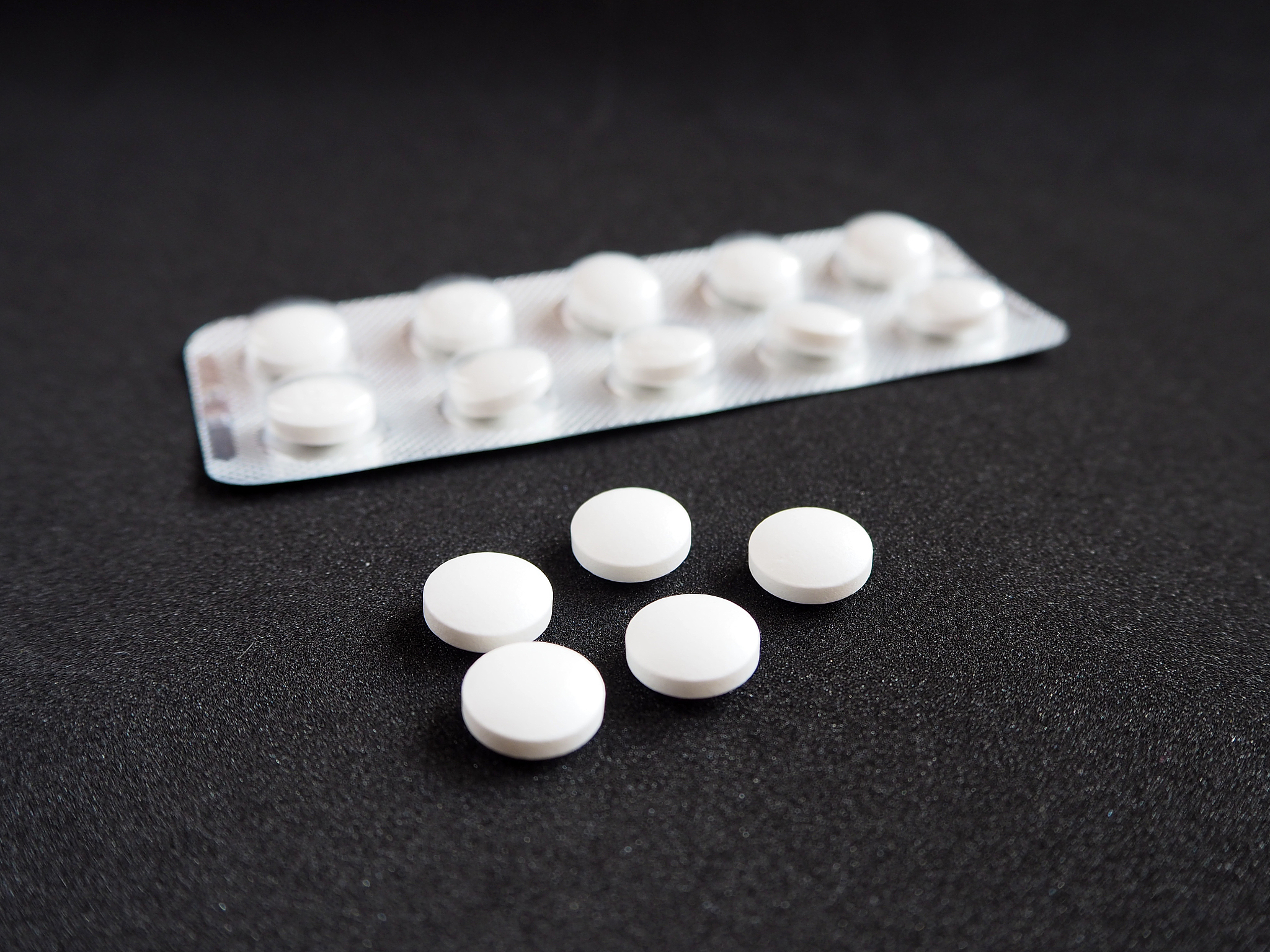 packaging for drugs: painkillers, antibiotics, vitamins and aspi