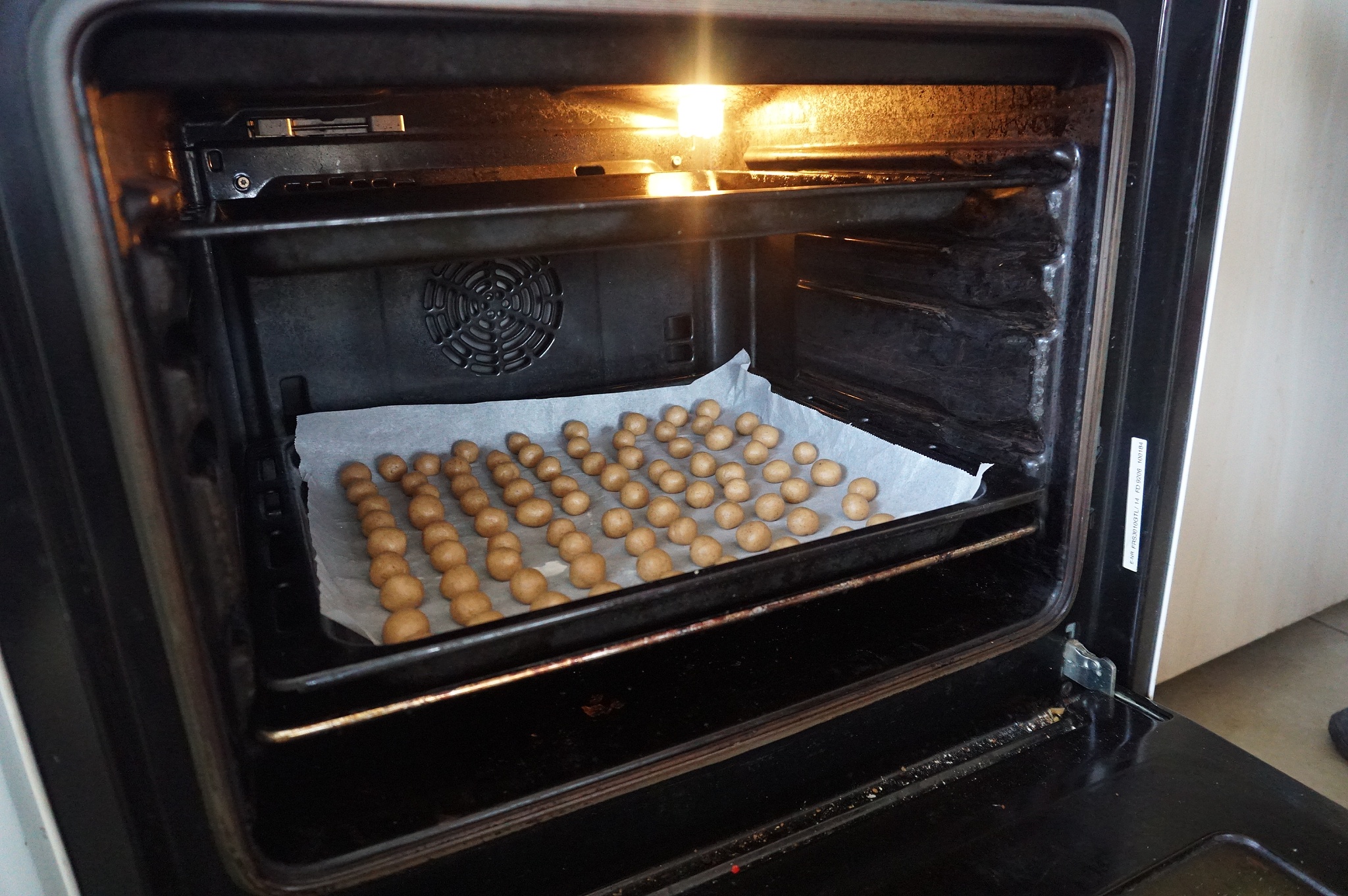 食堂商用万能烤箱的功能