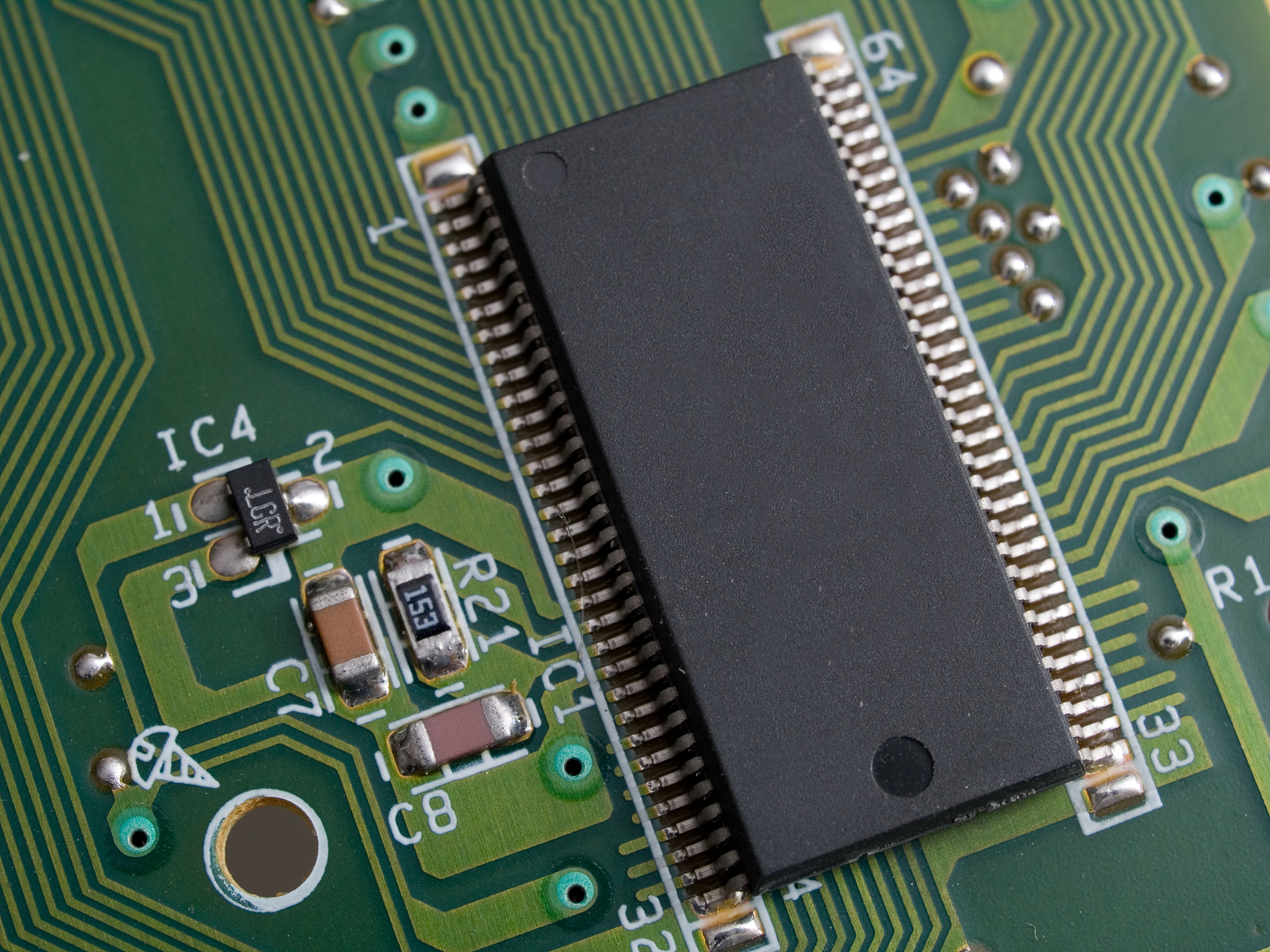 VN7050汽车电子芯片：功能丰富，娱乐体验升级