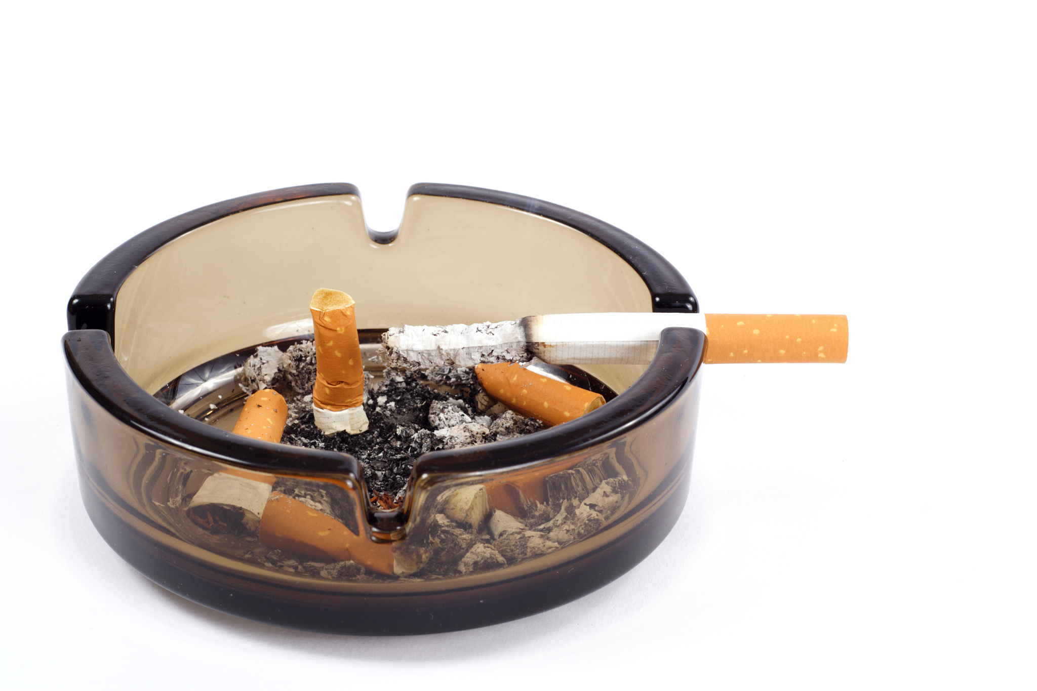 我在抖音上面卖烟灰缸我现在想做一个宣传烟灰缸的视频请给我制作视频创作脚本。