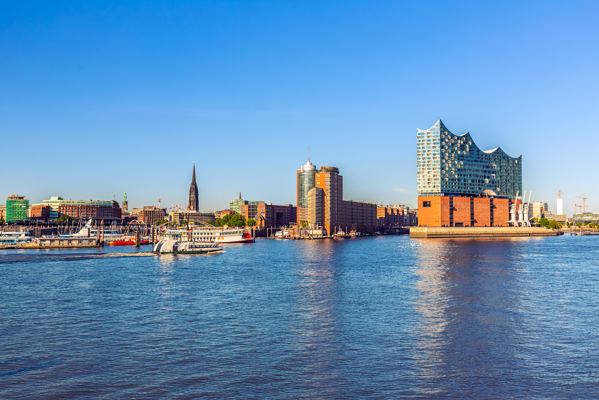 skyline of hamburg