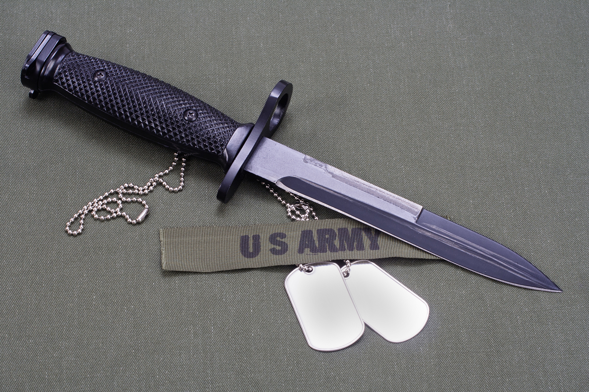 bayonet and dog tags on us army uniform
