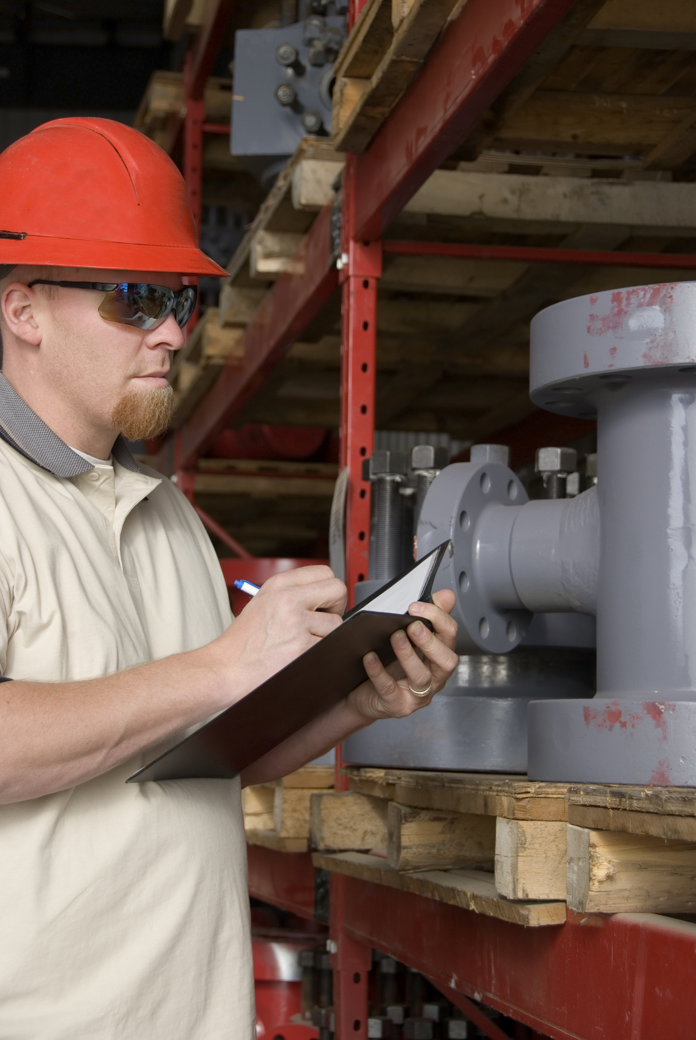 油田管道完整性管理风险与对策：保障安全运营